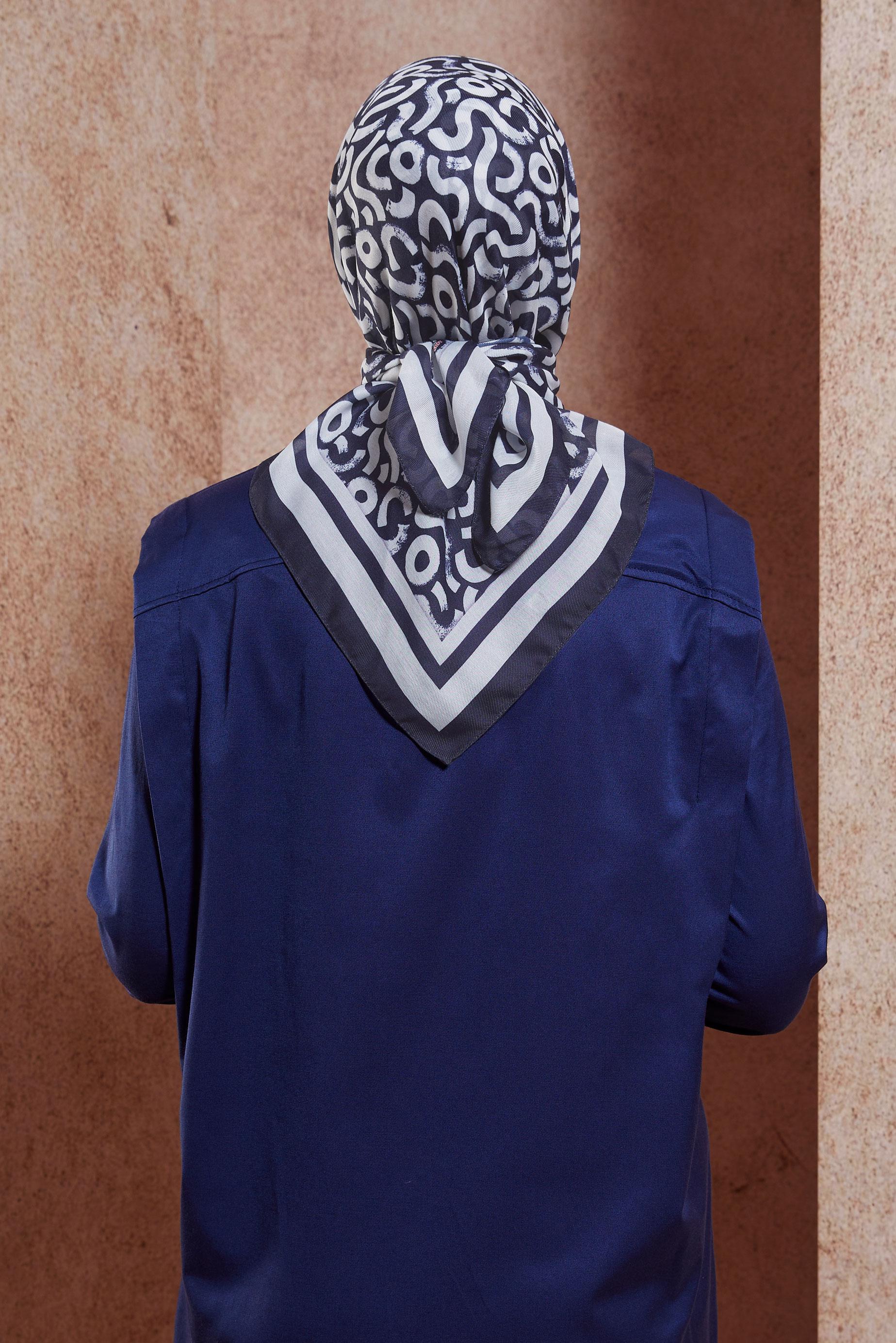 Tesettür giyim LACİVERT ALVİNA SOFT EŞARP 8404