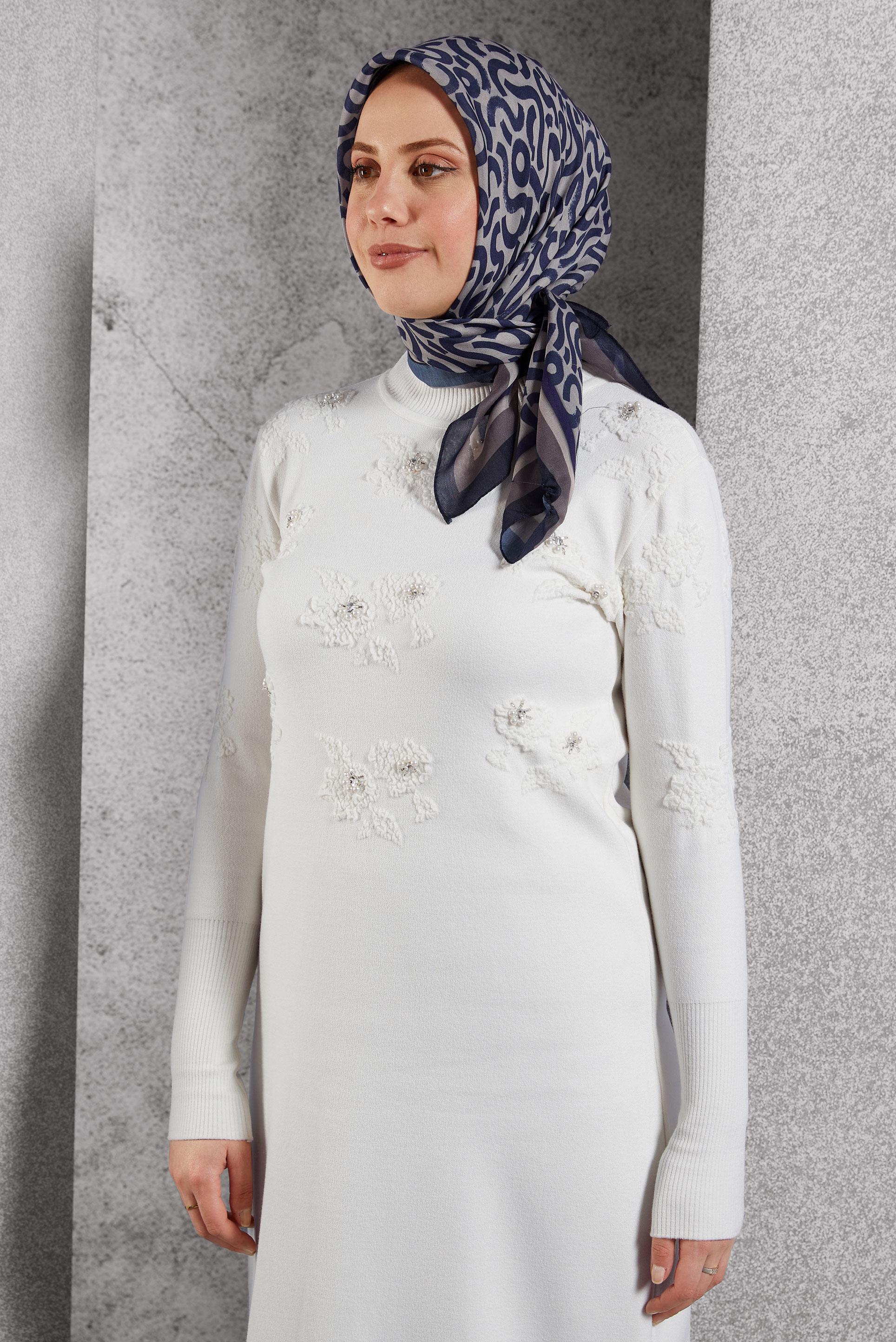 Tesettür giyim LACİVERT ALVİNA SOFT EŞARP 8404