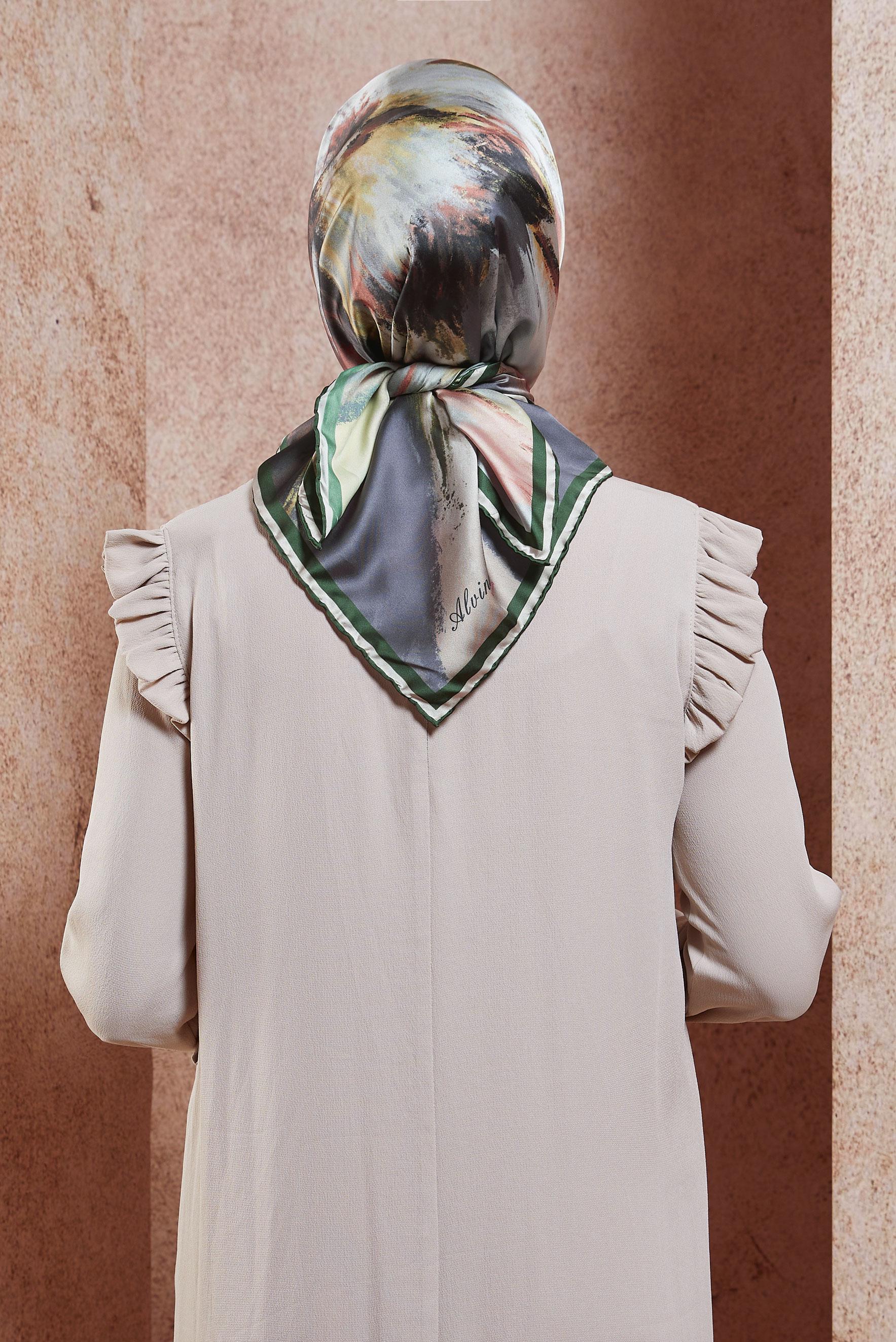 Tesettür giyim HAKİ ALVİNA DESENLİ EŞARP 8405