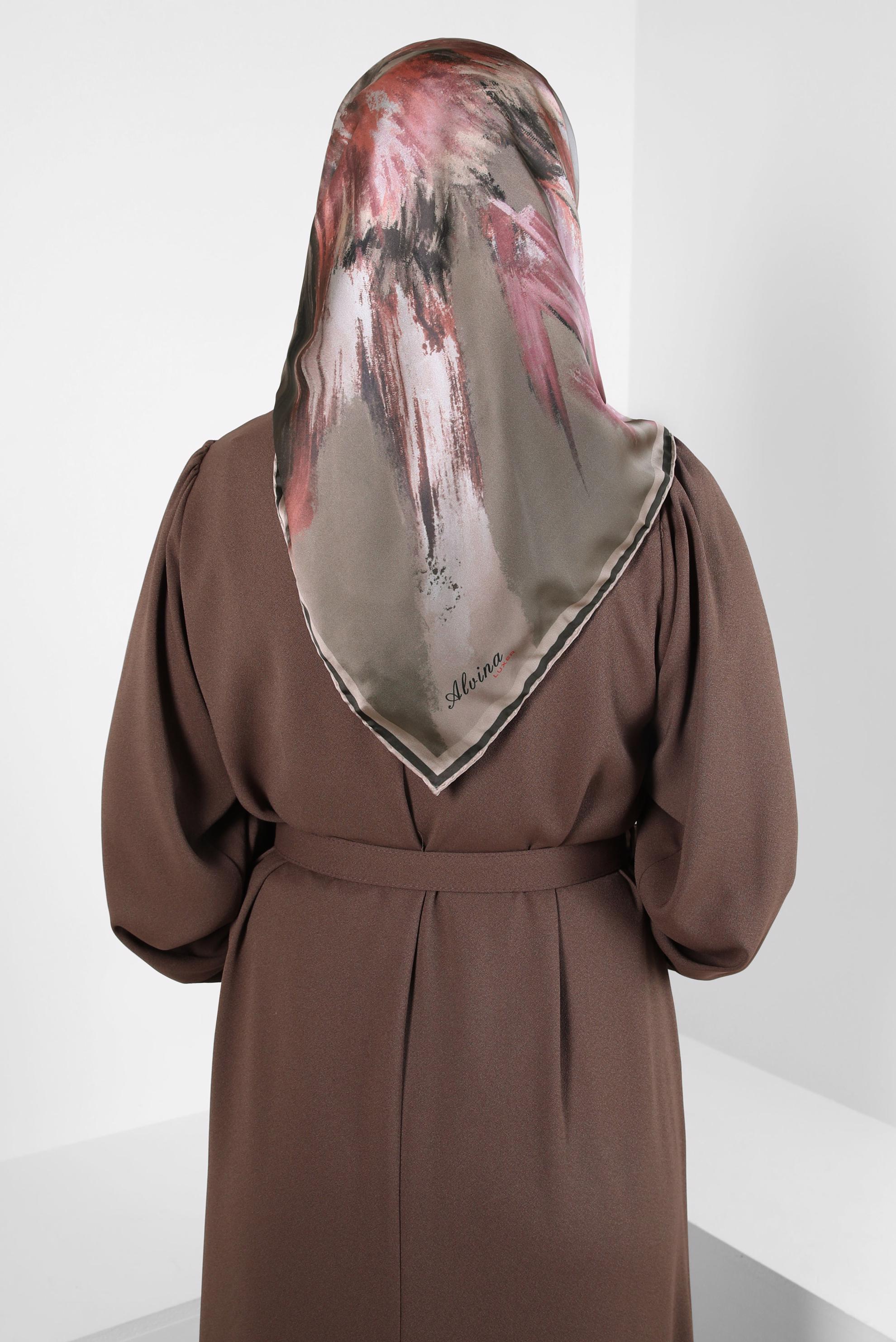 Tesettür giyim VİZON ALVİNA DESENLİ EŞARP 8405