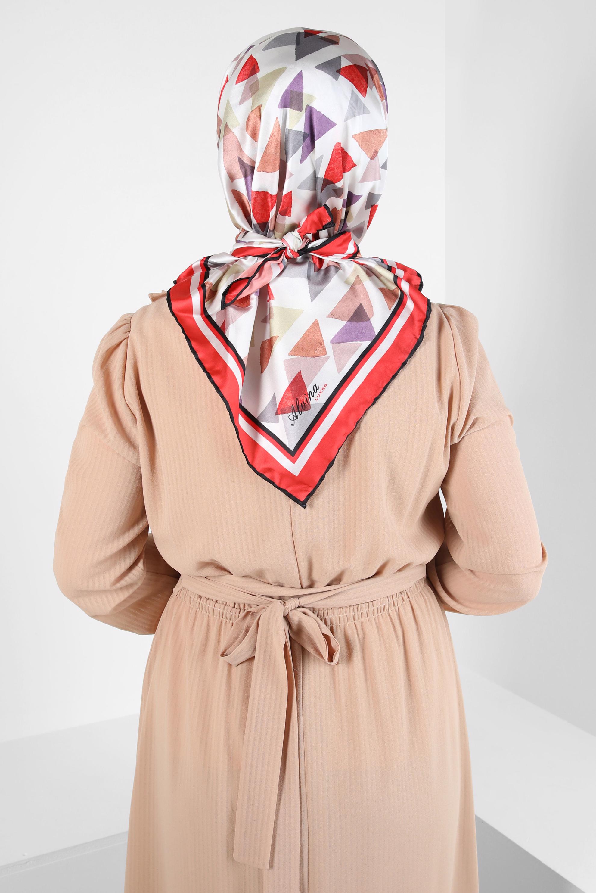 Tesettür giyim SİYAH ALVİNA DESENLİ EŞARP 8408