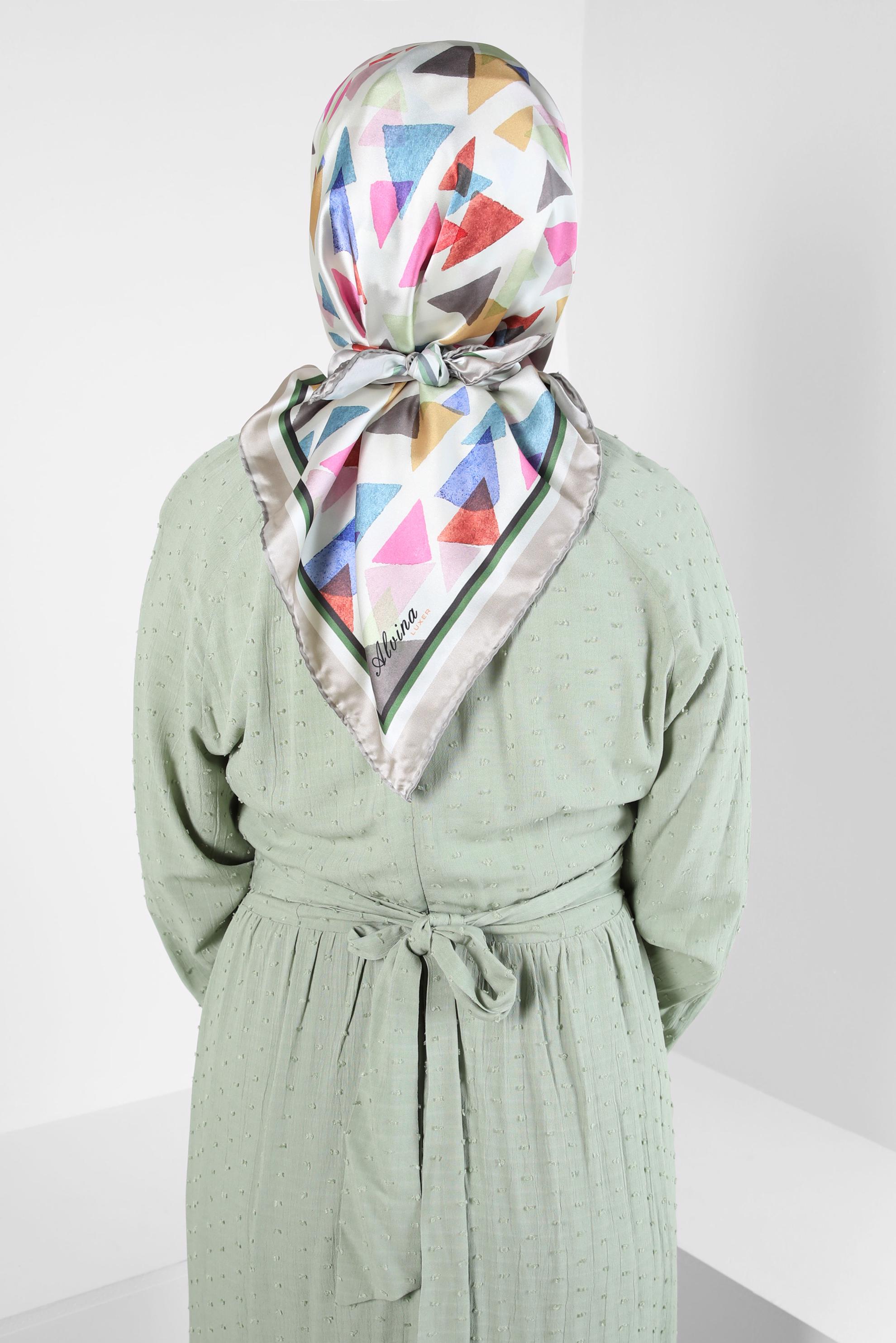 Tesettür giyim YEŞİL ALVİNA DESENLİ EŞARP 8408