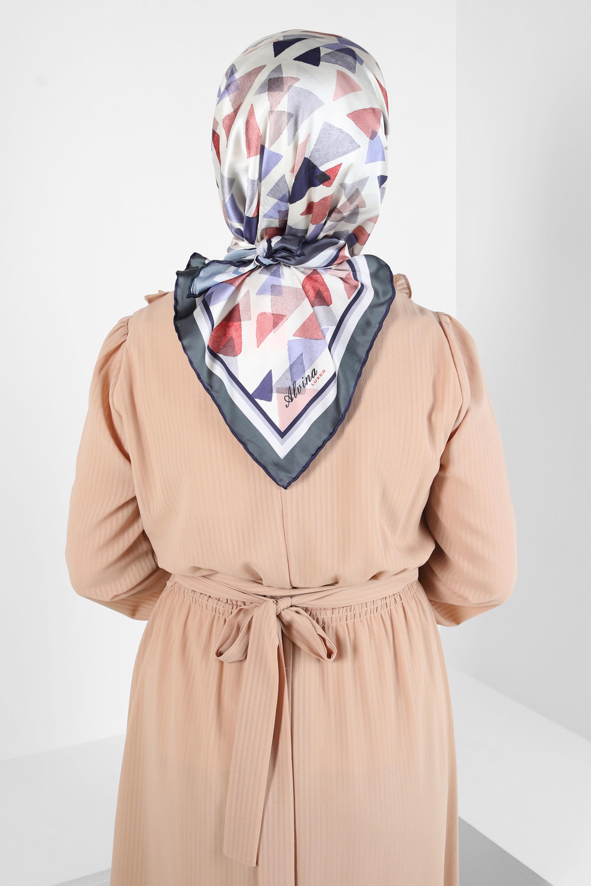 Tesettür giyim LACİVERT ALVİNA DESENLİ EŞARP 8408