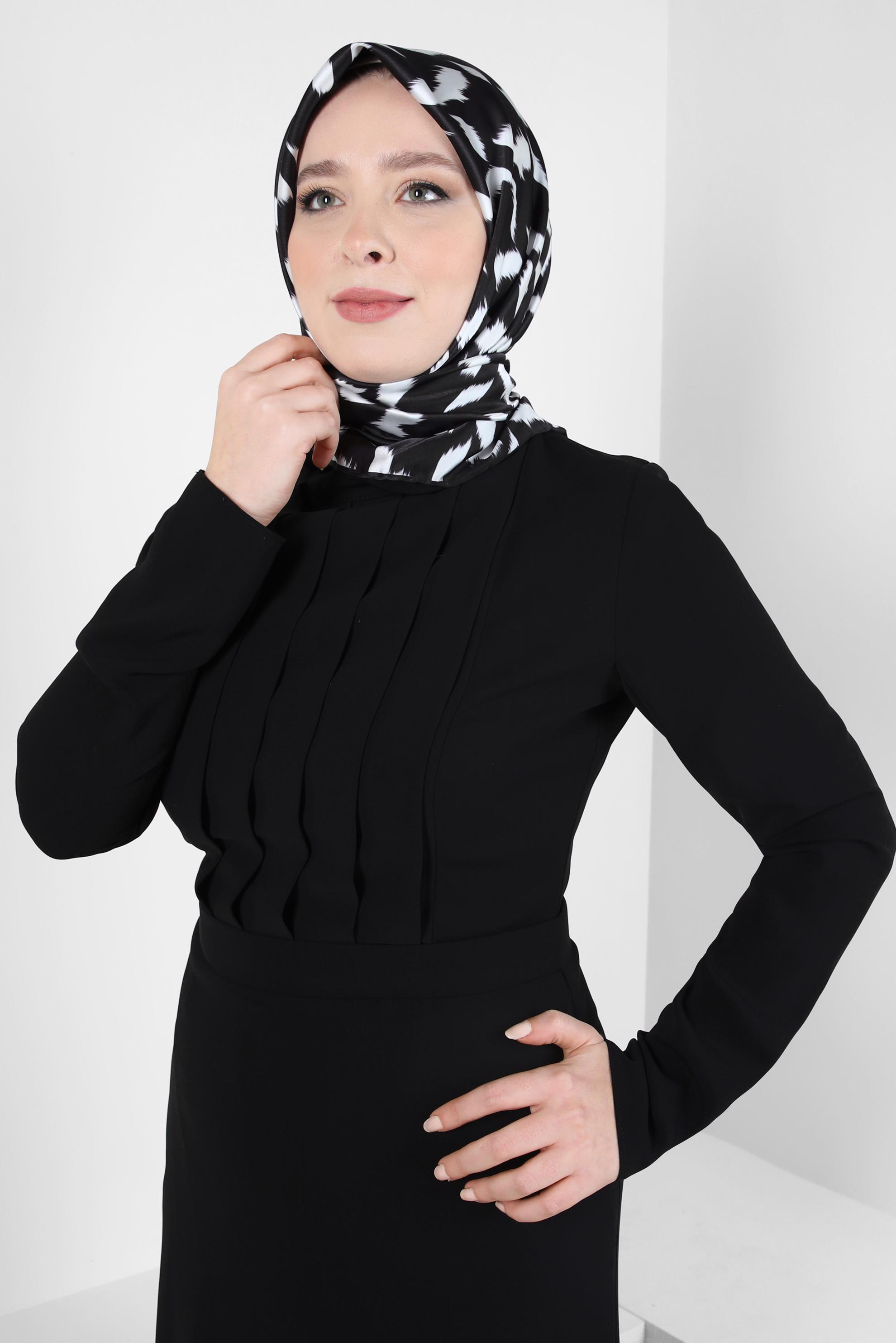 Tesettür giyim SİYAH ALVİNA DESENLİ EŞARP 8409