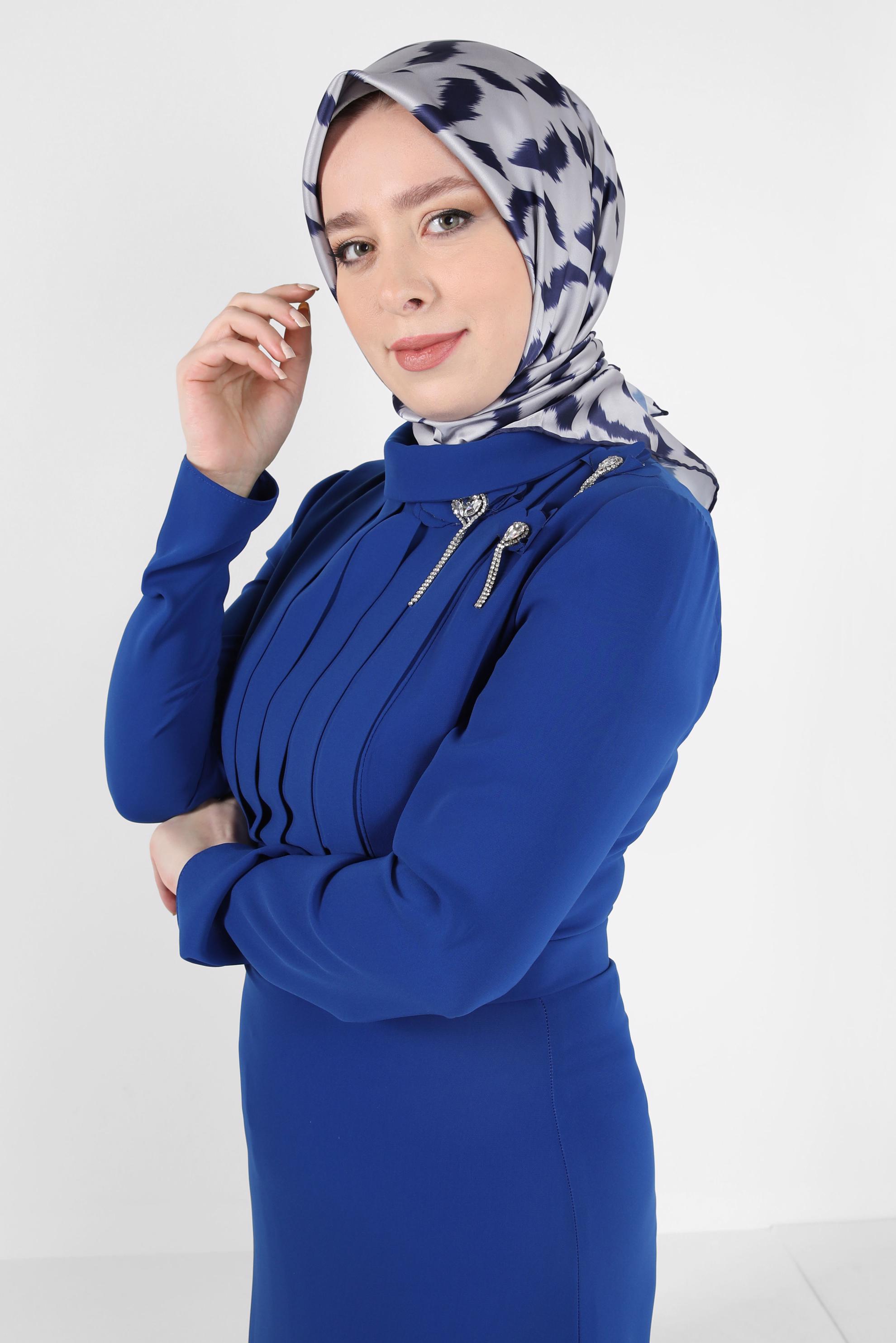 Tesettür giyim GRİ ALVİNA DESENLİ EŞARP 8409