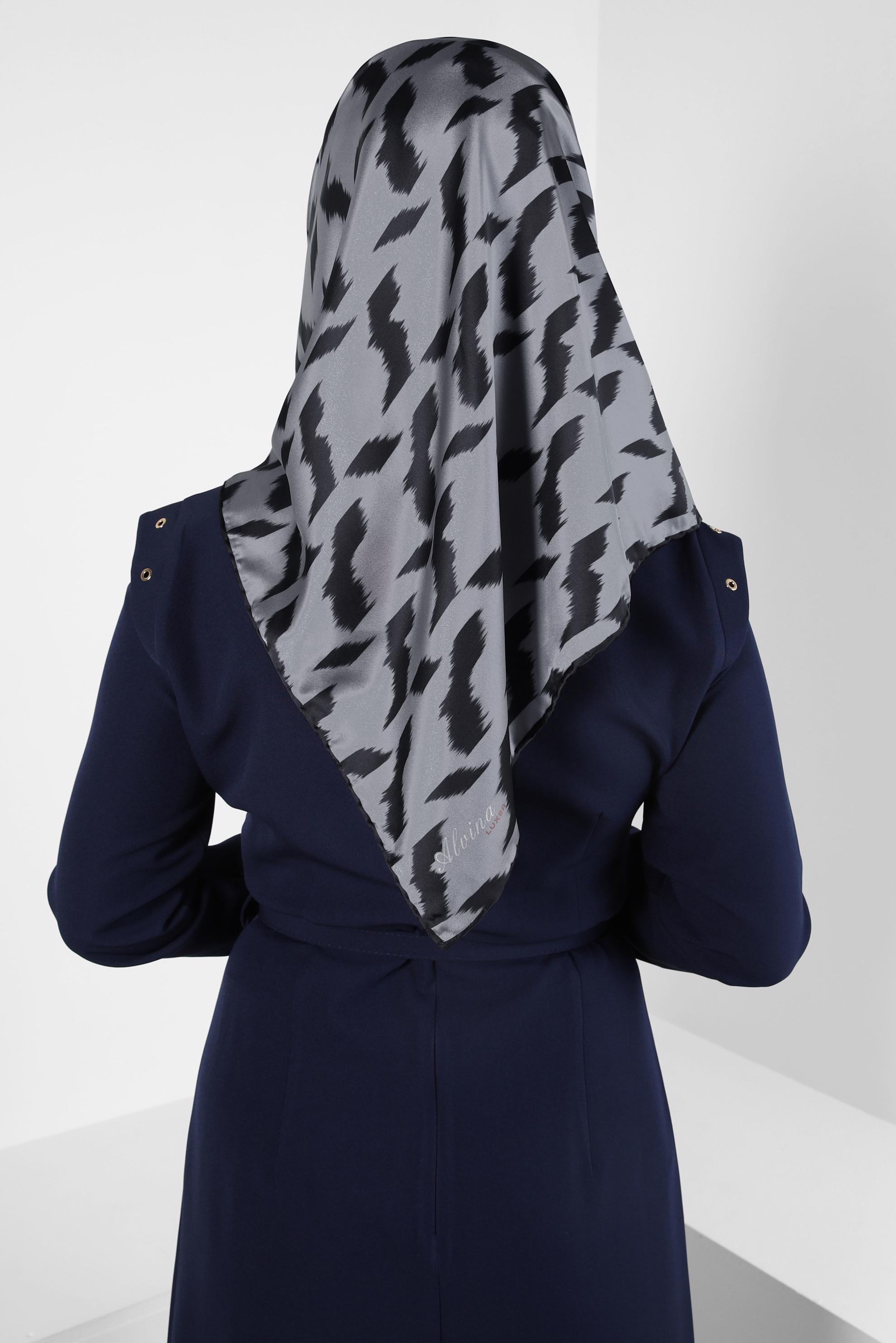 Tesettür giyim GRİ ALVİNA DESENLİ EŞARP 8409