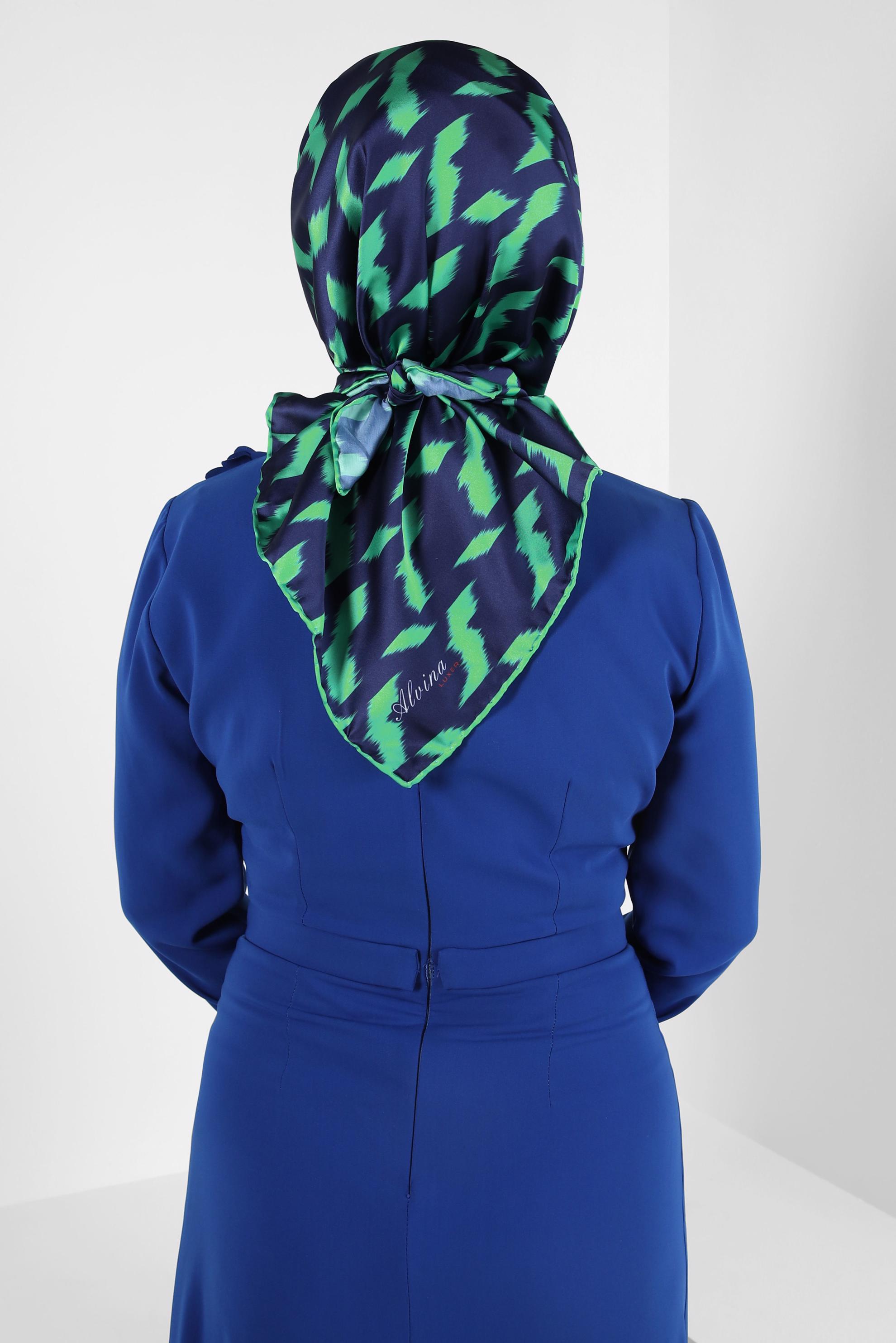 Tesettür giyim LACİVERT ALVİNA DESENLİ EŞARP 8409