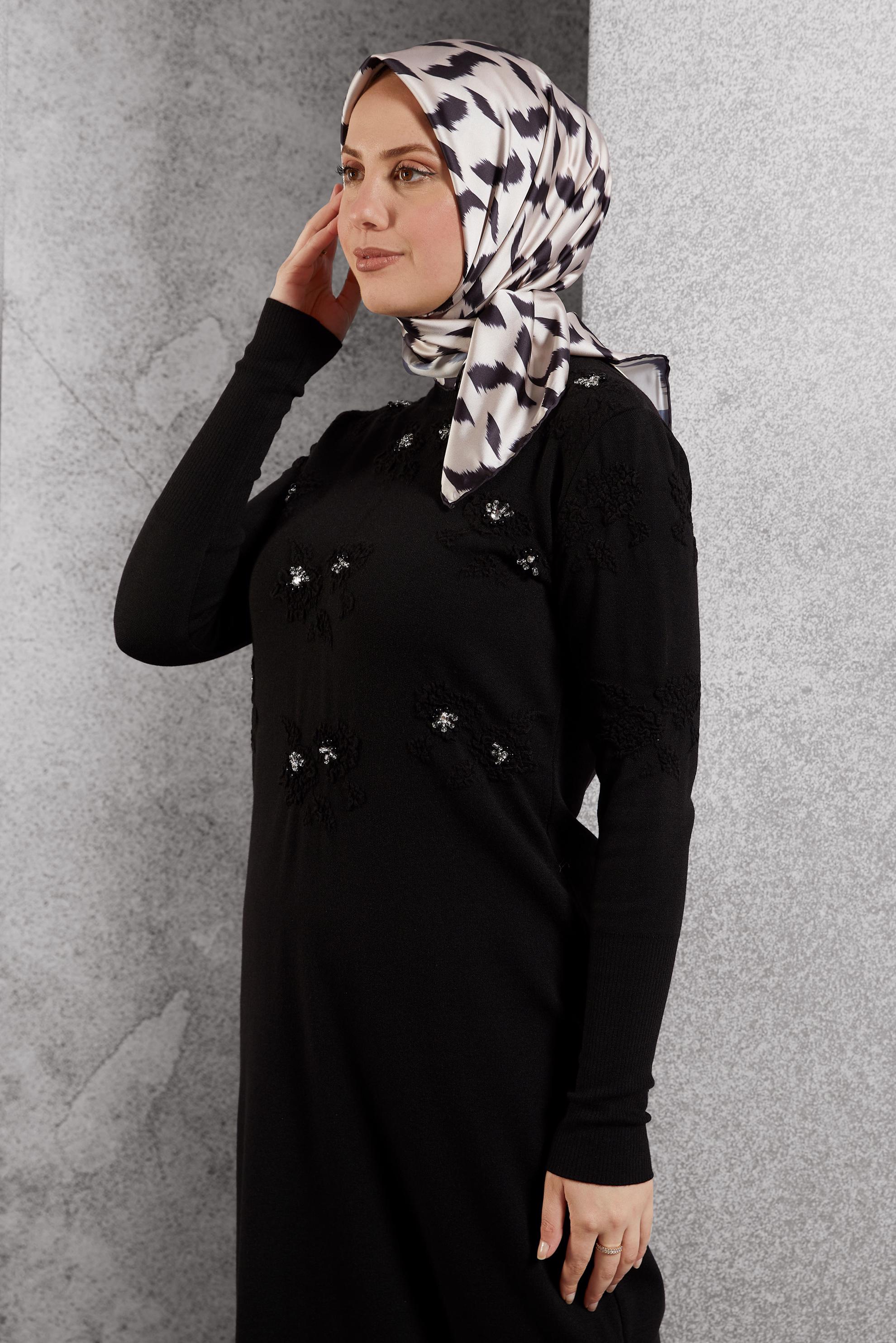 Tesettür giyim VİZON ALVİNA DESENLİ EŞARP 8409