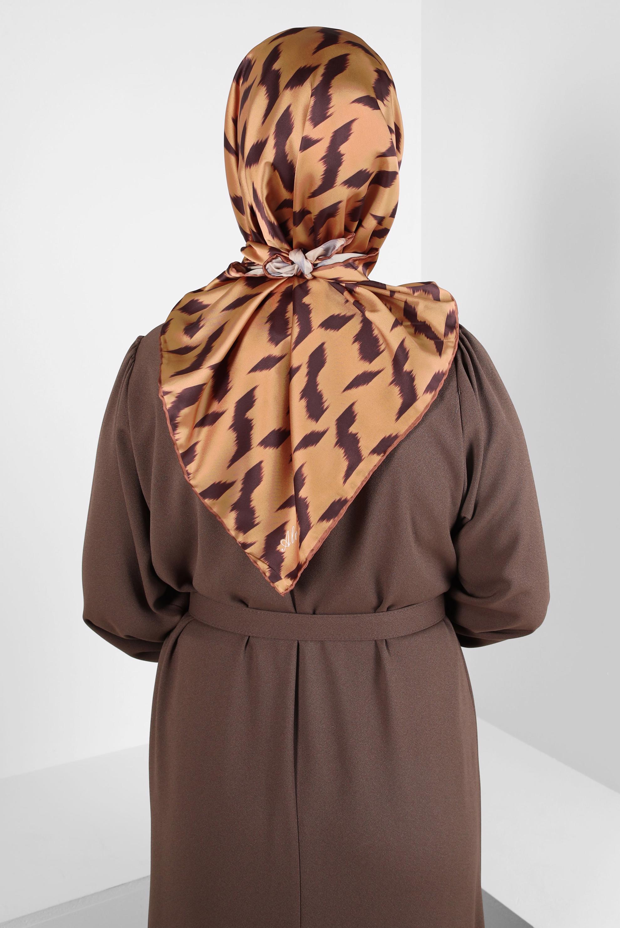 Tesettür giyim TABA ALVİNA DESENLİ EŞARP 8409
