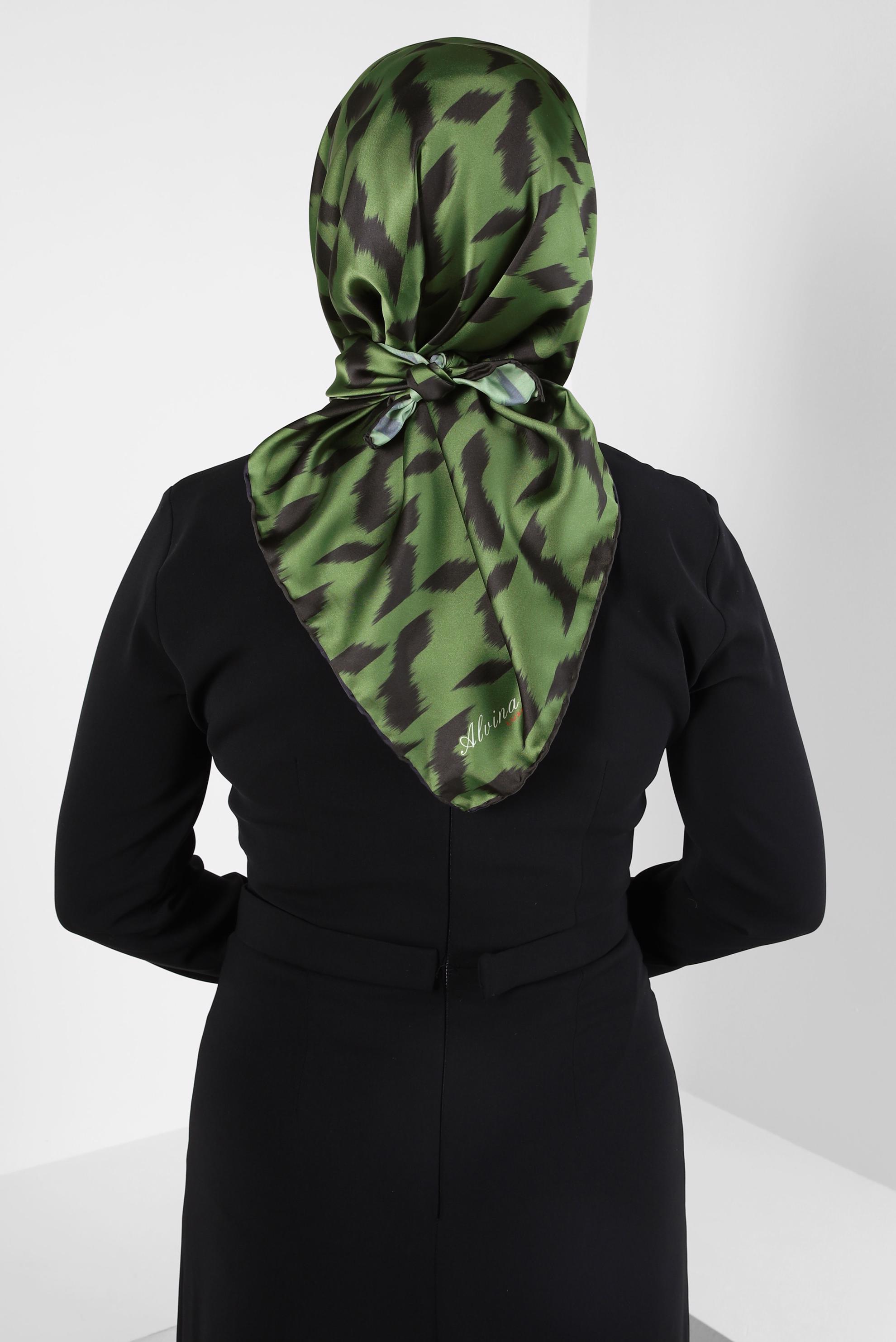 Tesettür giyim SİYAH ALVİNA DESENLİ EŞARP 8409