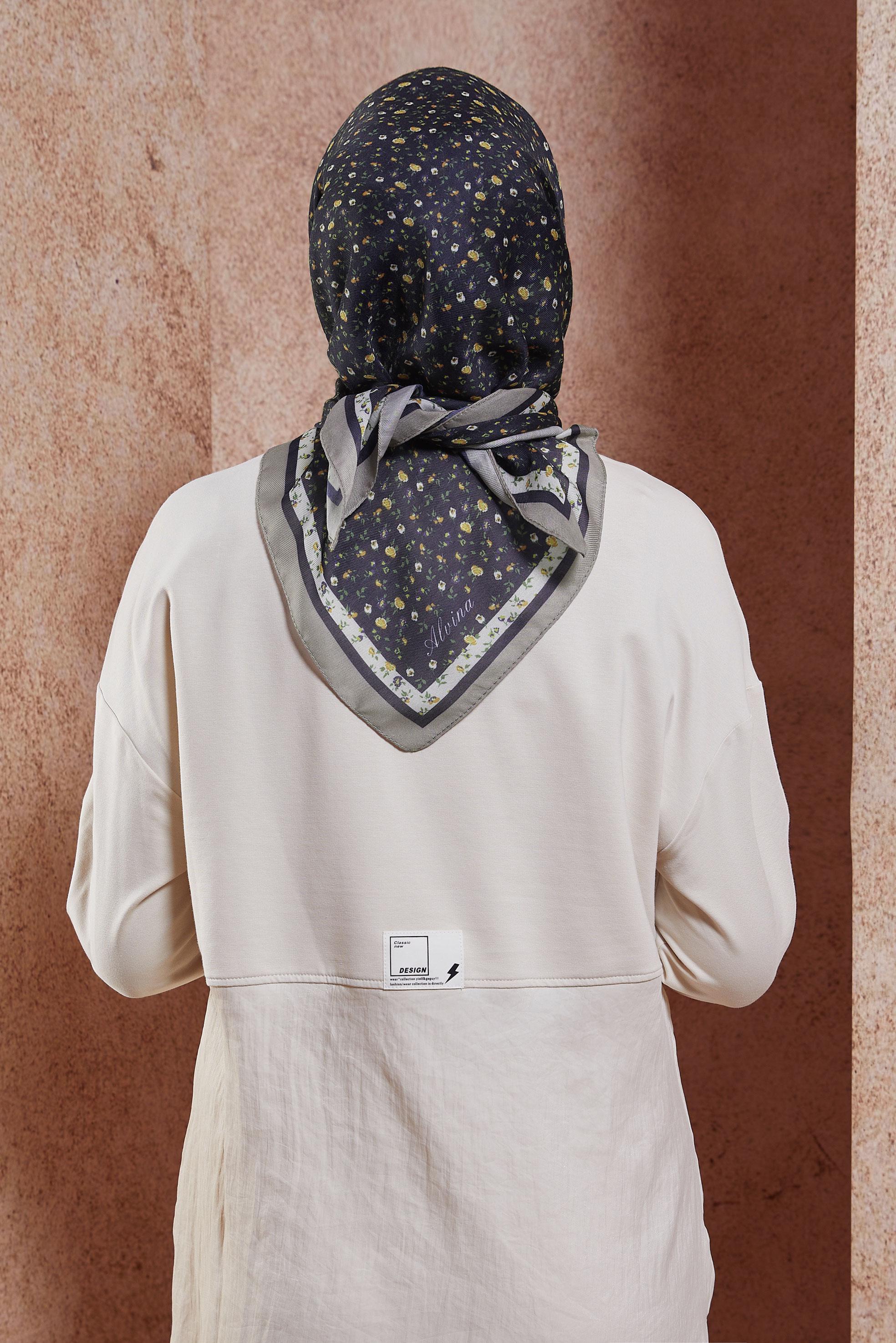 Tesettür giyim BEJ ALVİNA DESENLİ SOFT EŞARP 8411