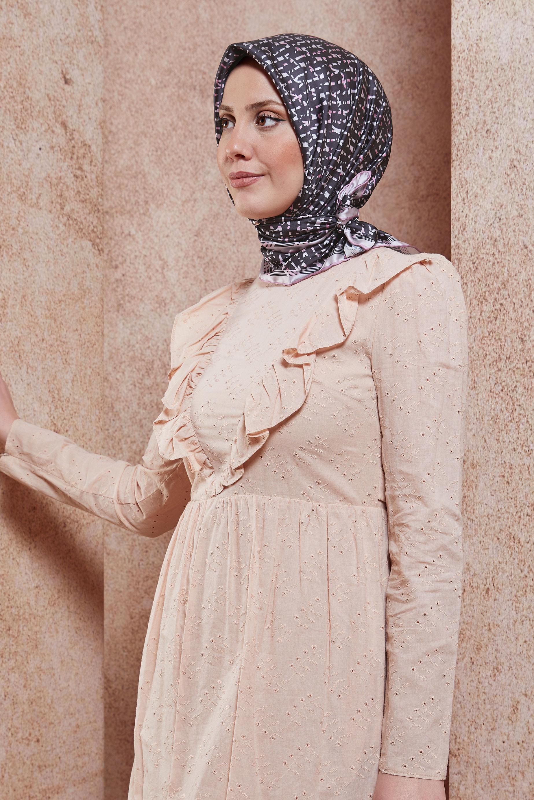 Tesettür giyim PUDRA ALVİNA DESENLİ EŞARP 8412