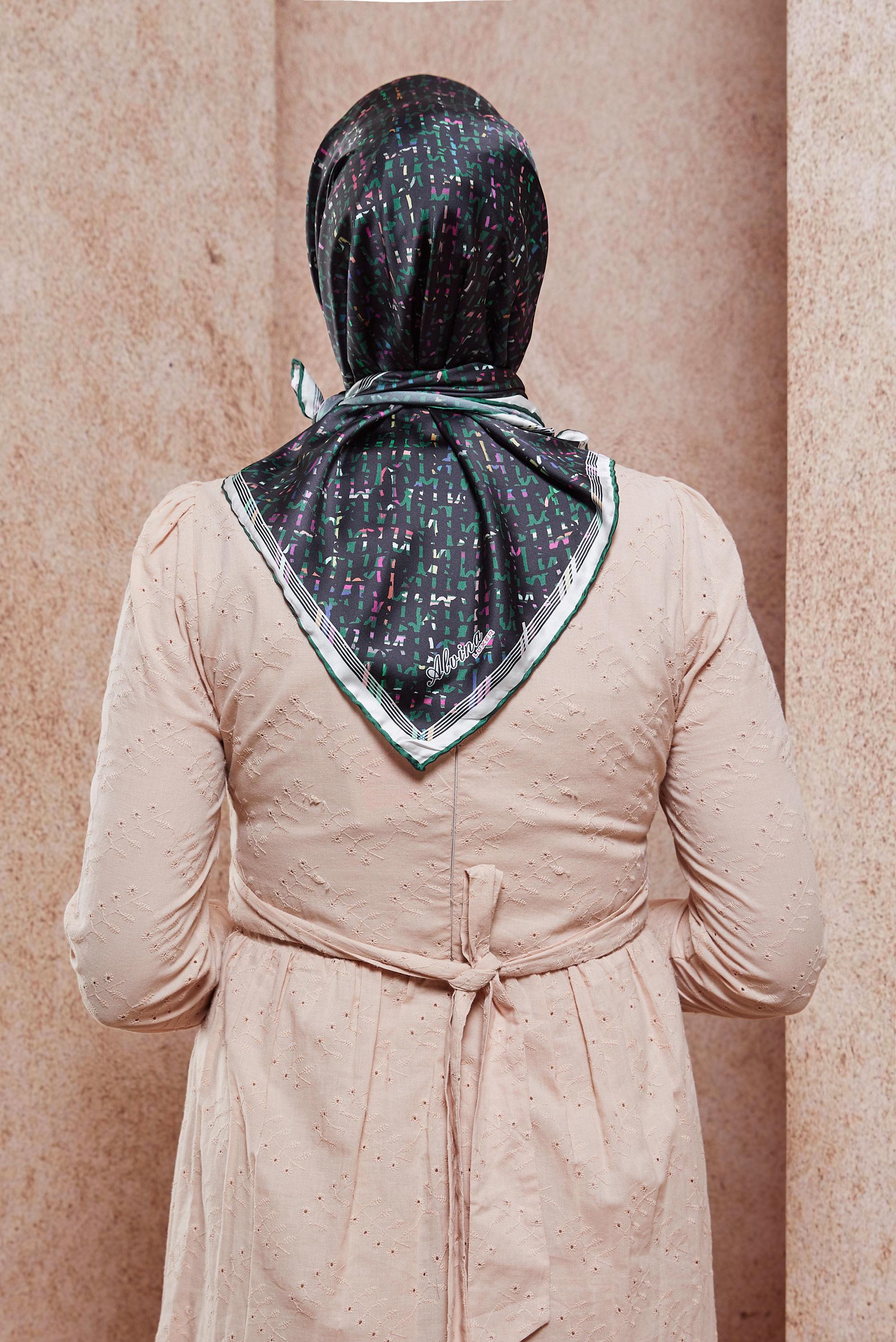 Tesettür giyim YEŞİL ALVİNA DESENLİ EŞARP 8412