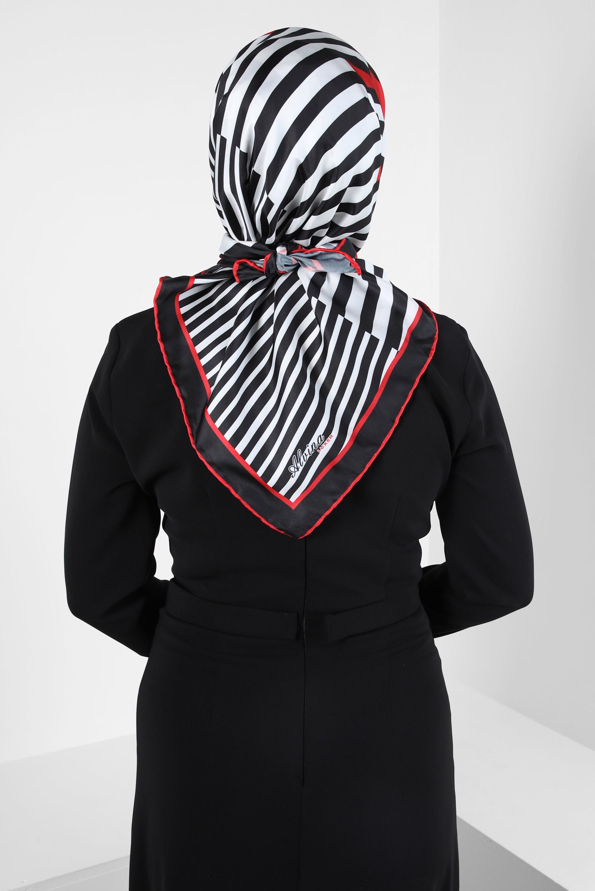 Tesettür giyim SİYAH ALVİNA ÇİZGİLİ EŞARP 8413