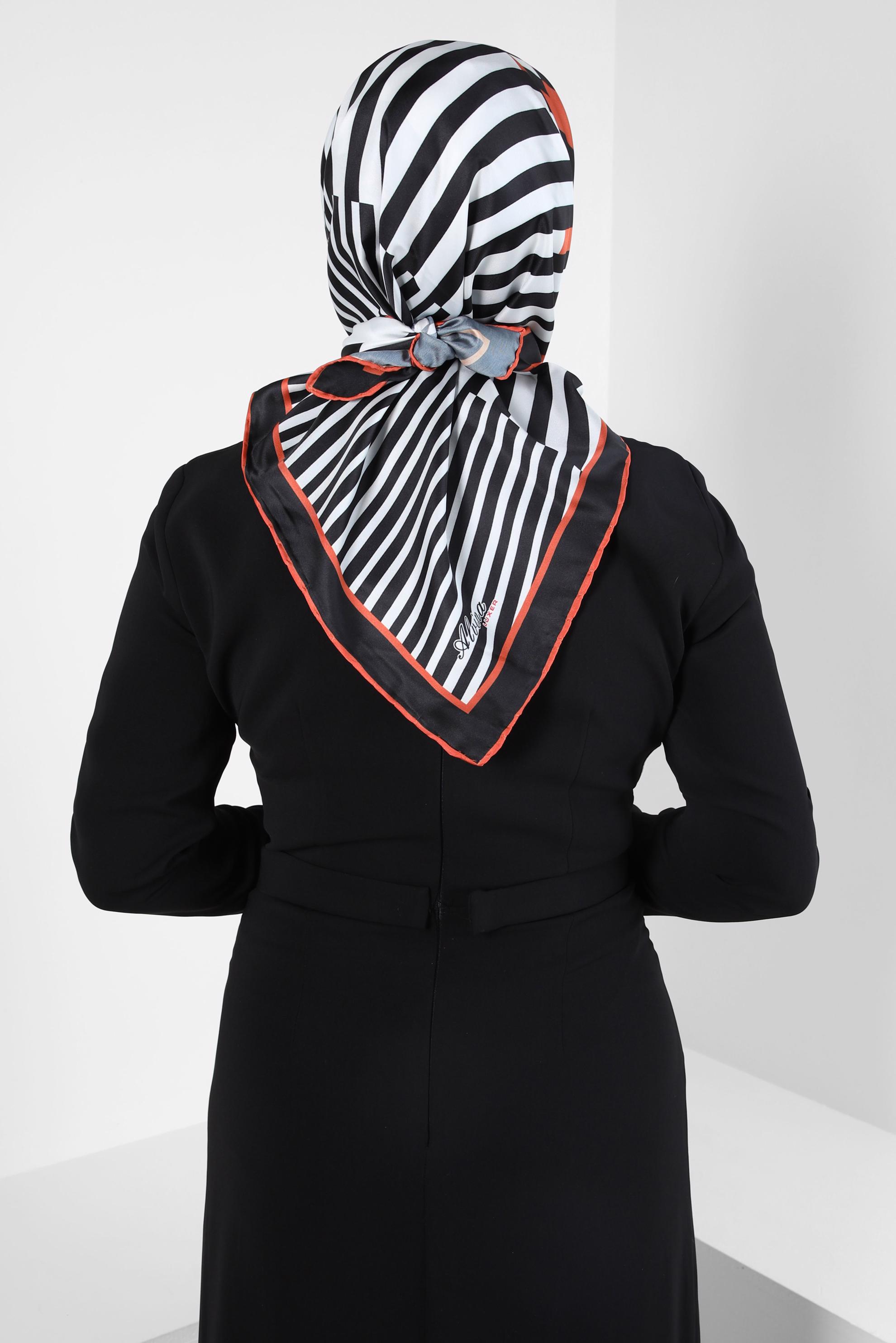 Tesettür giyim SİYAH ALVİNA ÇİZGİLİ EŞARP 8413