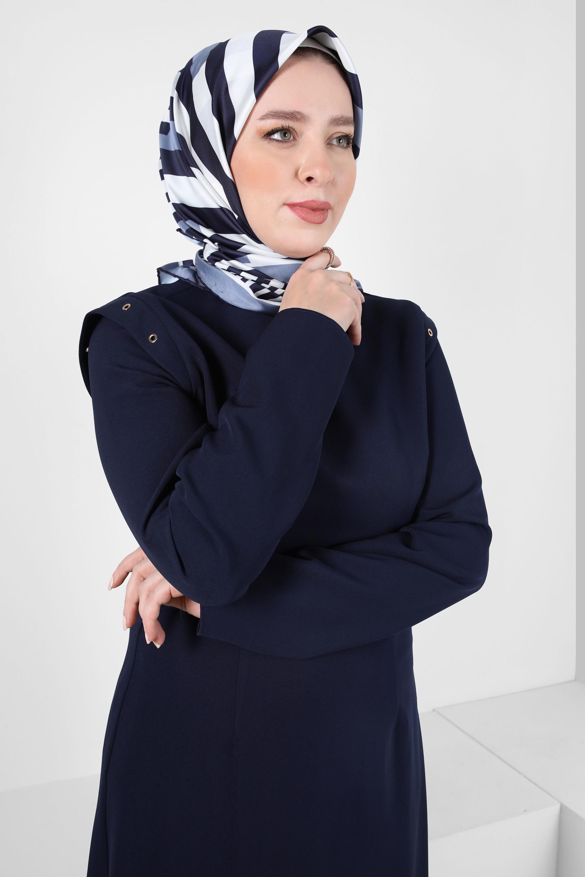 Tesettür giyim LACİVERT ALVİNA ÇİZGİLİ EŞARP 8413