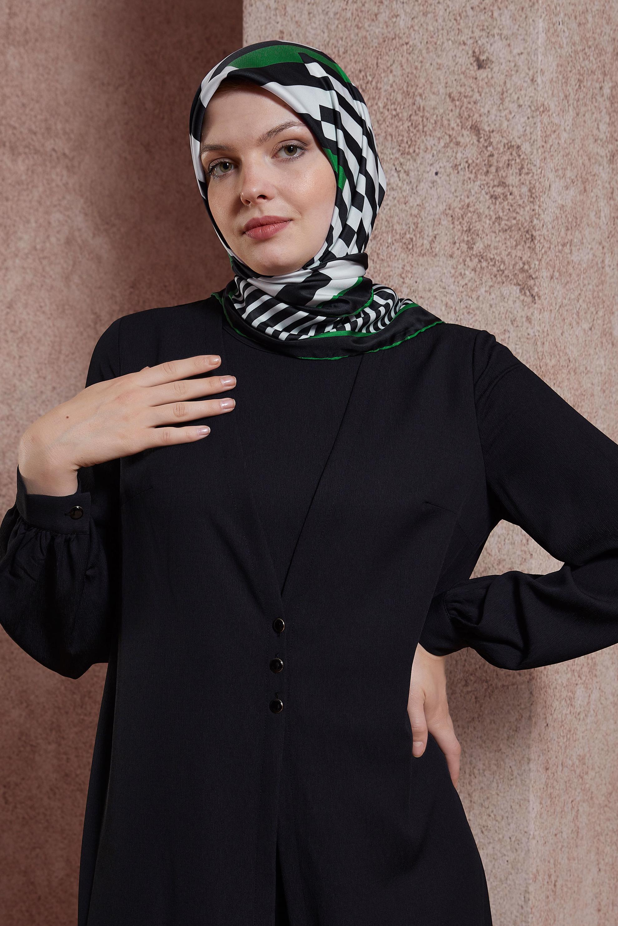 Tesettür giyim SİYAH ALVİNA ÇİZGİLİ EŞARP 8413