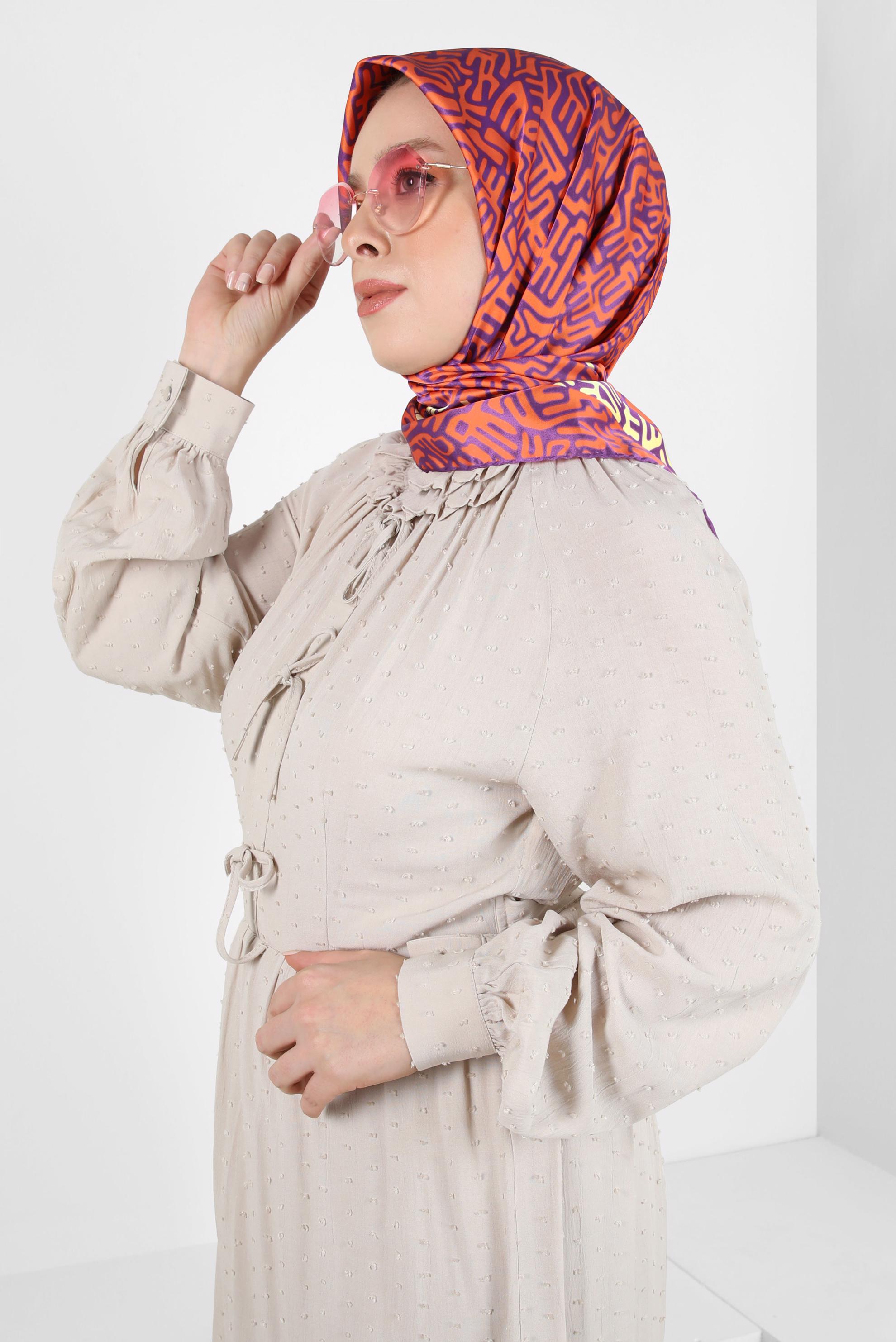 Tesettür giyim MOR ALVİNA DESENLİ EŞARP 8414