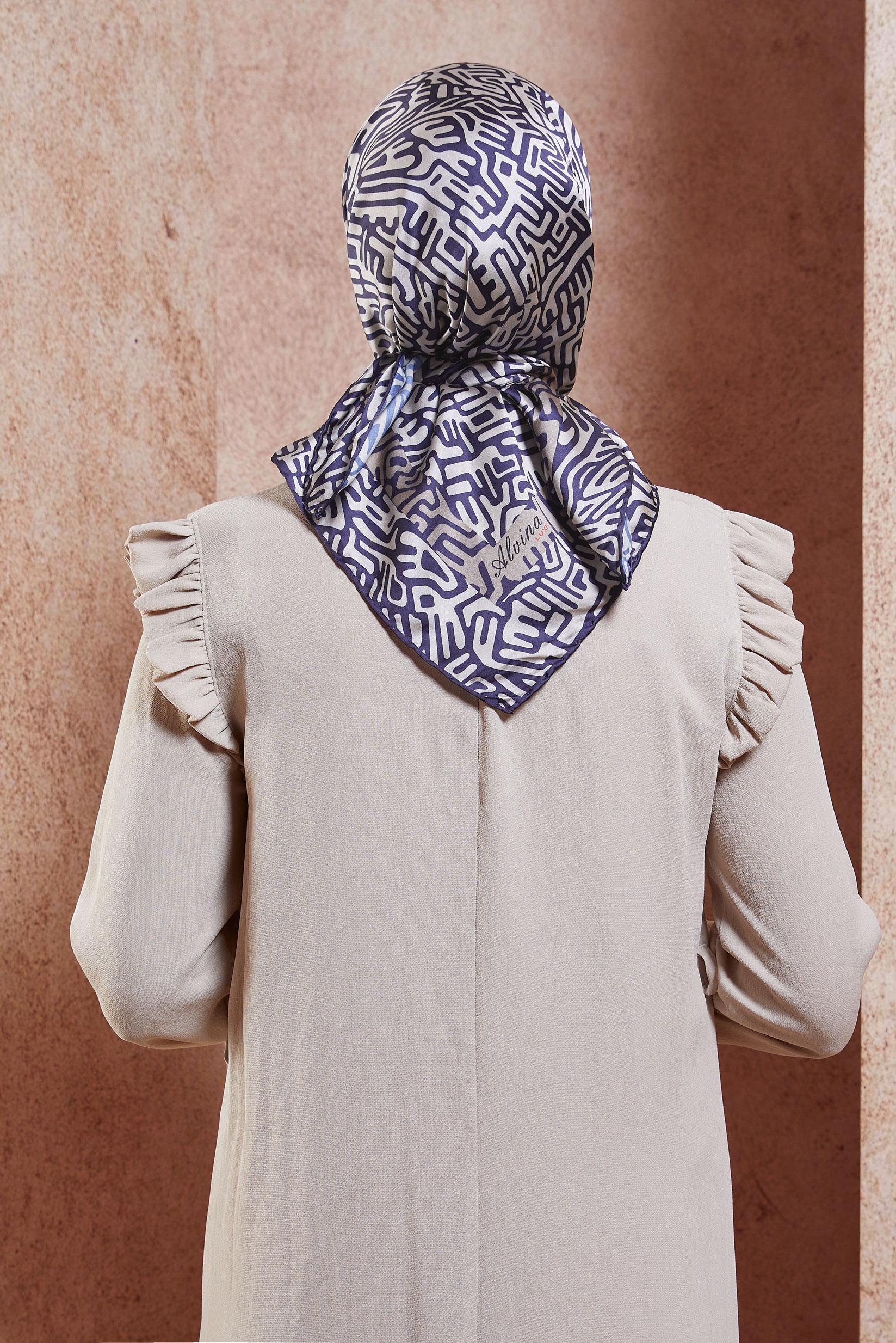 Tesettür giyim LACİVERT ALVİNA DESENLİ EŞARP 8414