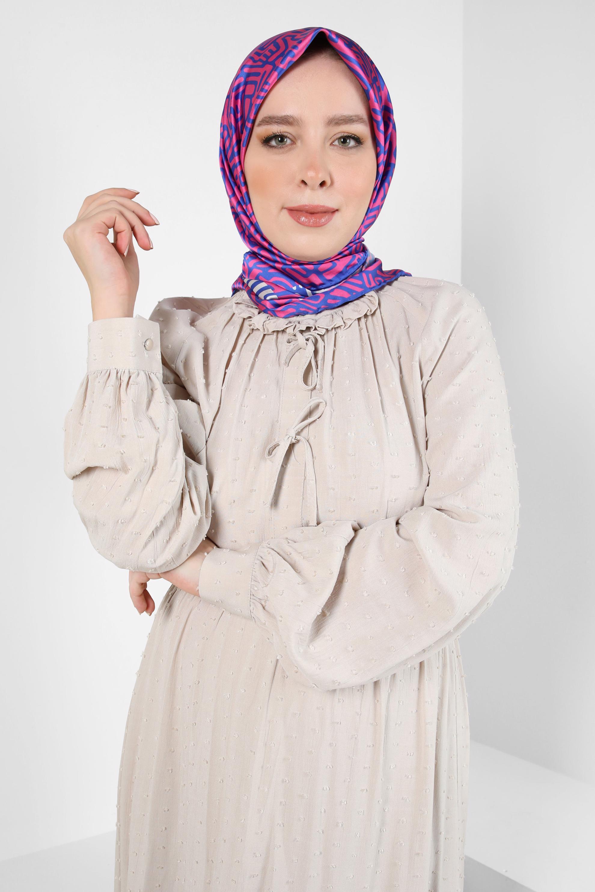 Tesettür giyim ÇOK RENKLİ ALVİNA DESENLİ EŞARP 8414