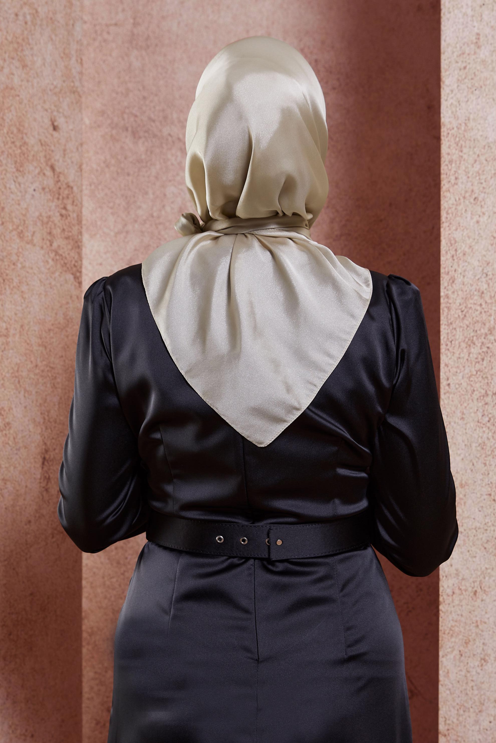 Tesettür giyim BEJ  ALVİNA EŞARP 8422