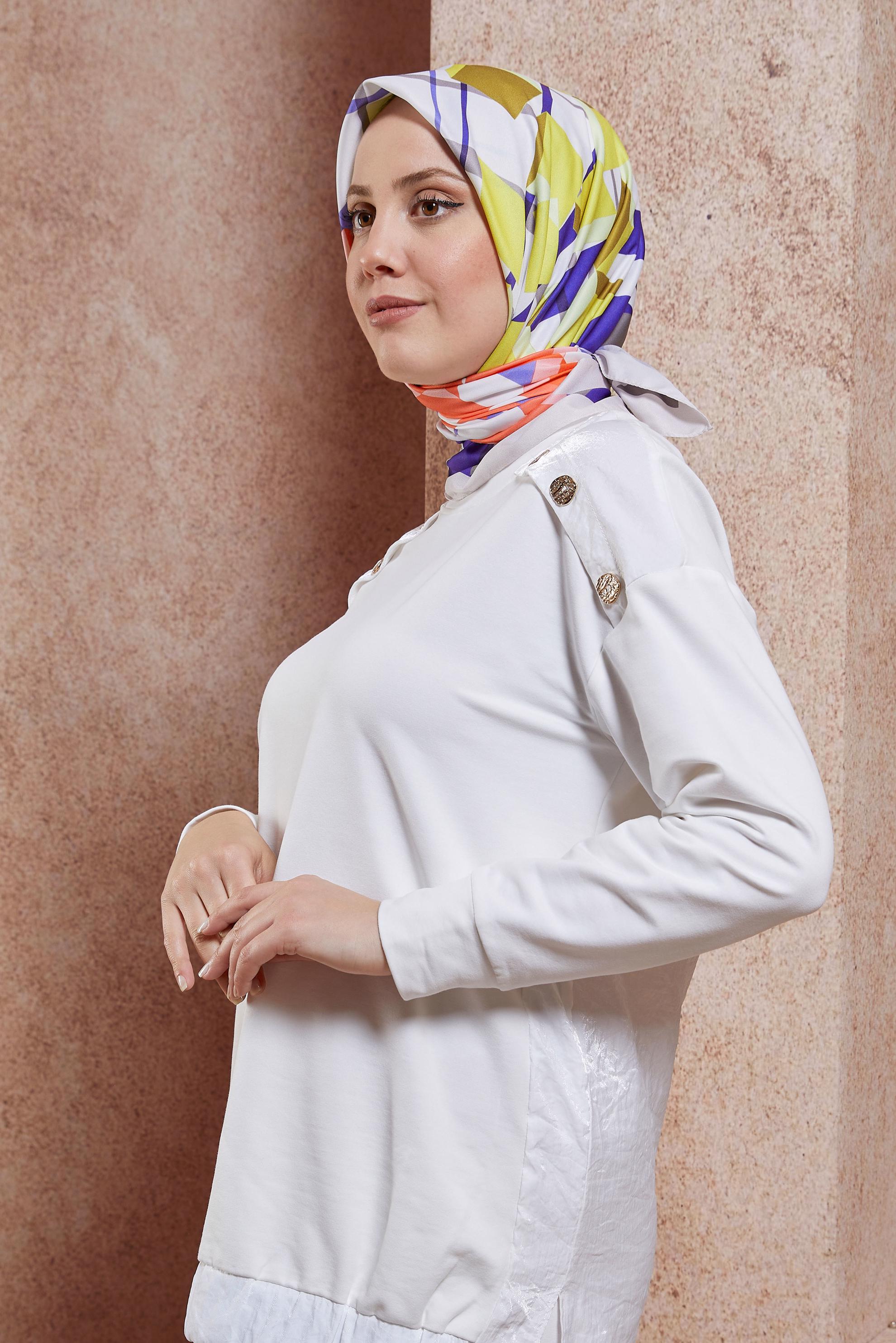 Tesettür giyim BEJ ALVİNA DESENLİ EŞARP 8424