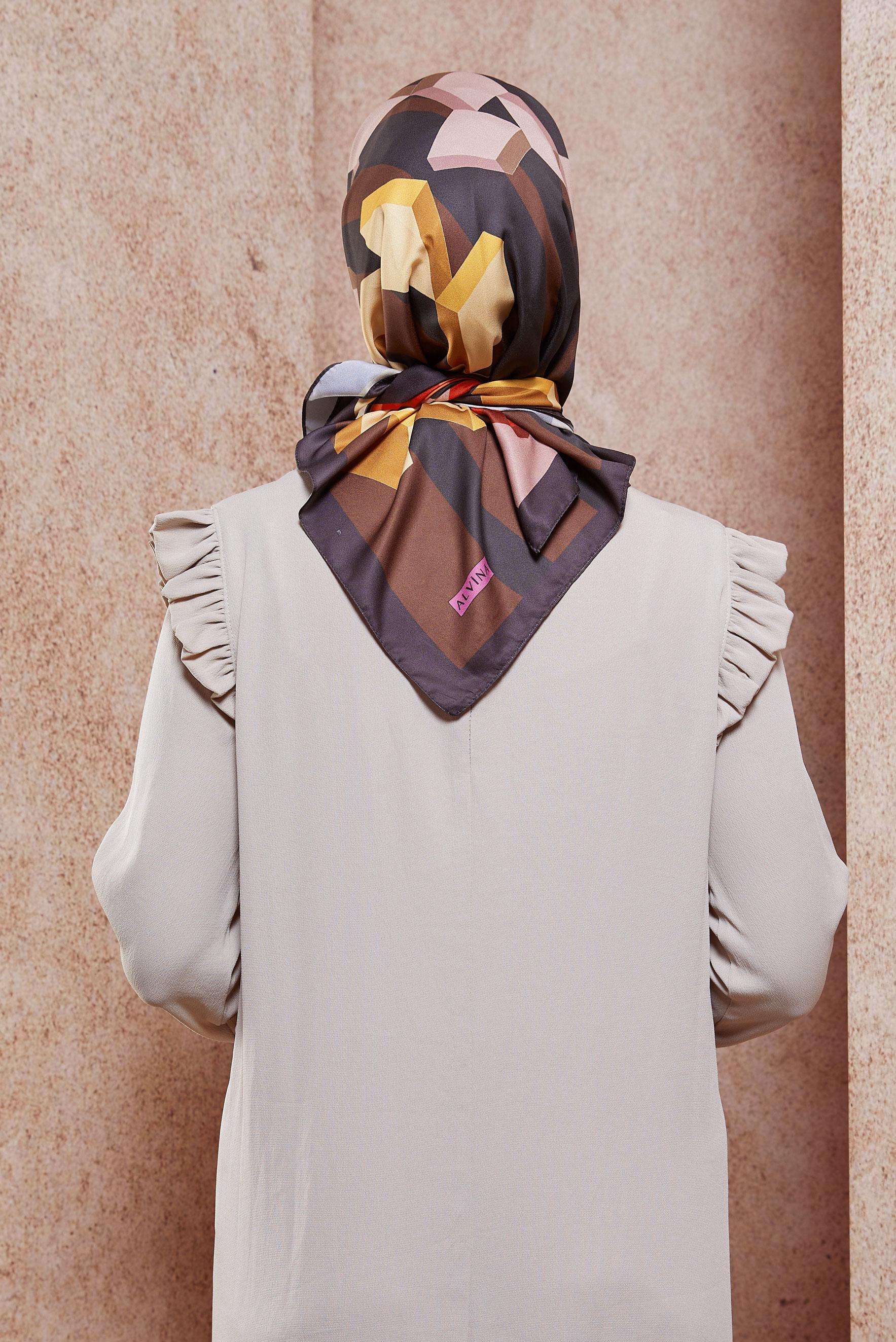 Tesettür giyim KAHVE ALVİNA DESENLİ EŞARP 8424