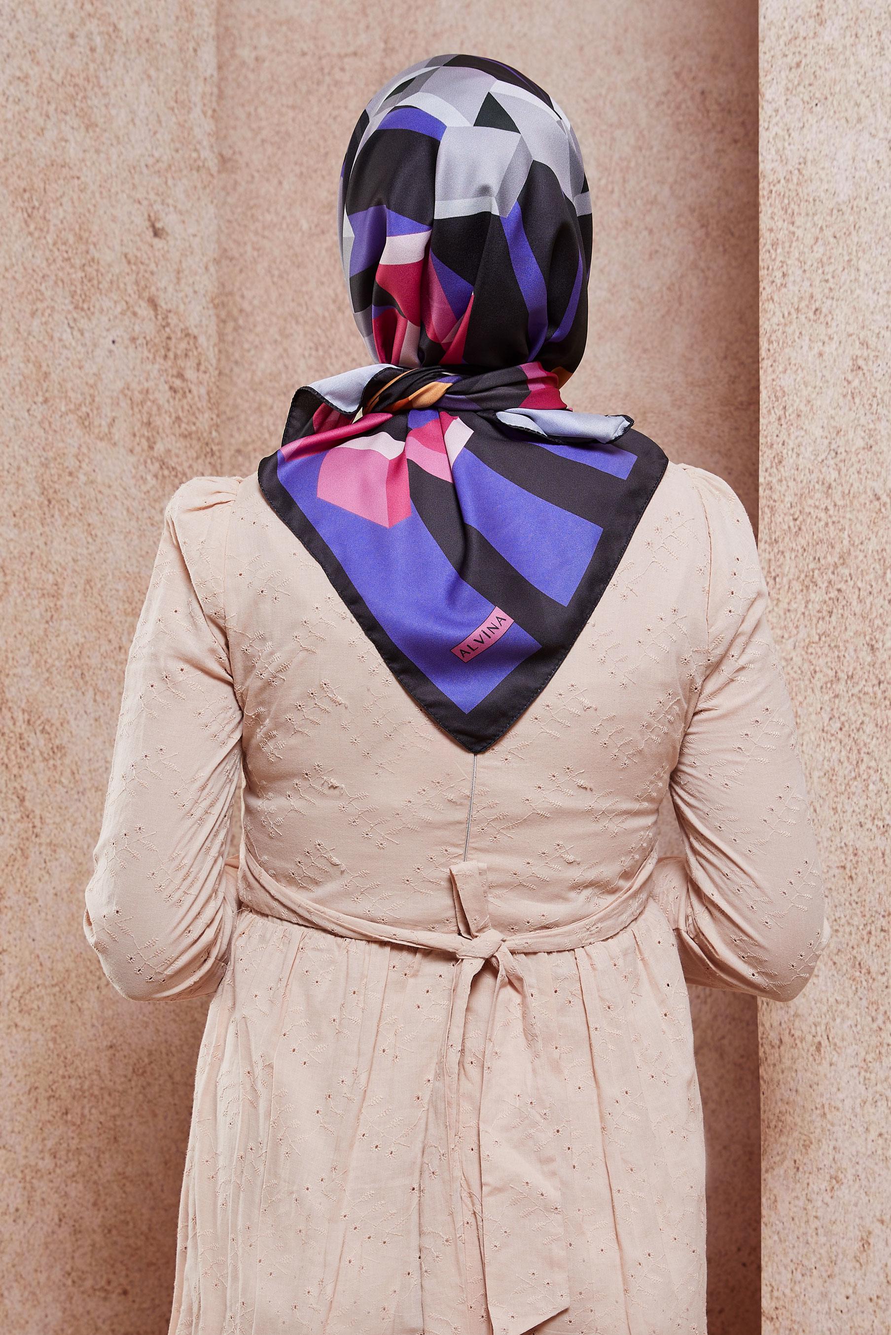 Tesettür giyim SİYAH ALVİNA DESENLİ EŞARP 8424