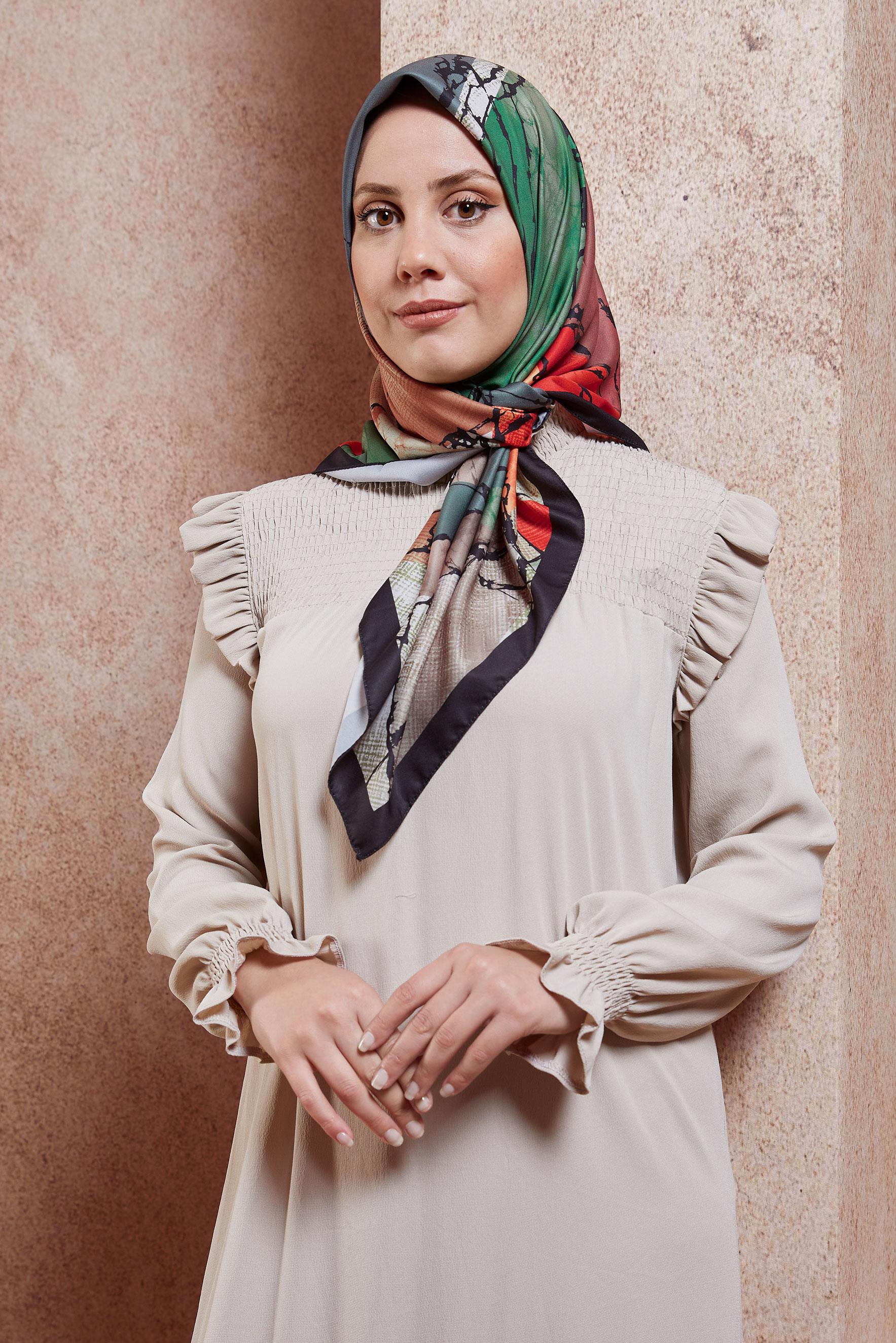 Tesettür giyim SİYAH ALVİNA MERMER DESEN EŞARP 8426