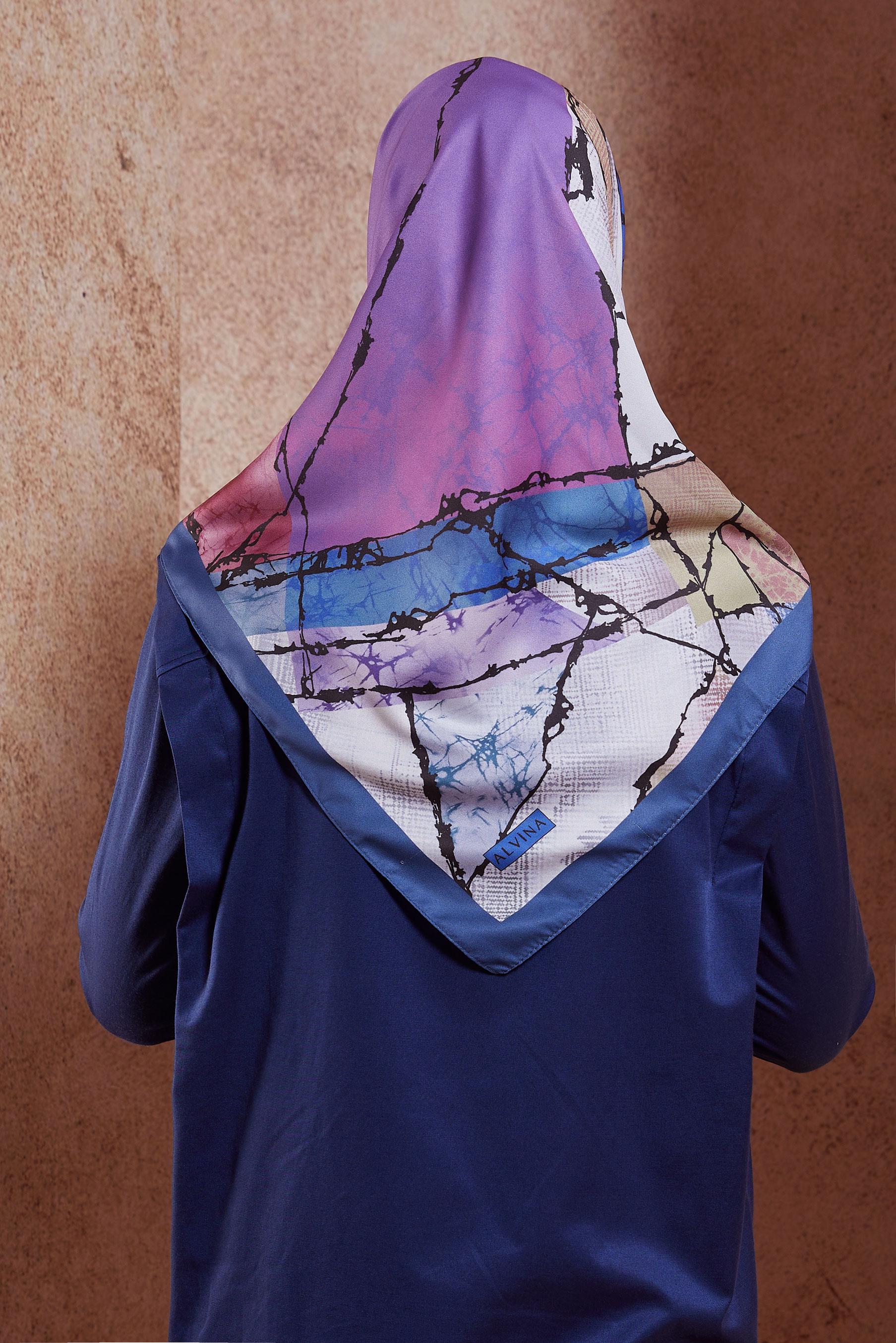 Tesettür giyim LACİVERT ALVİNA MERMER DESEN EŞARP 8426