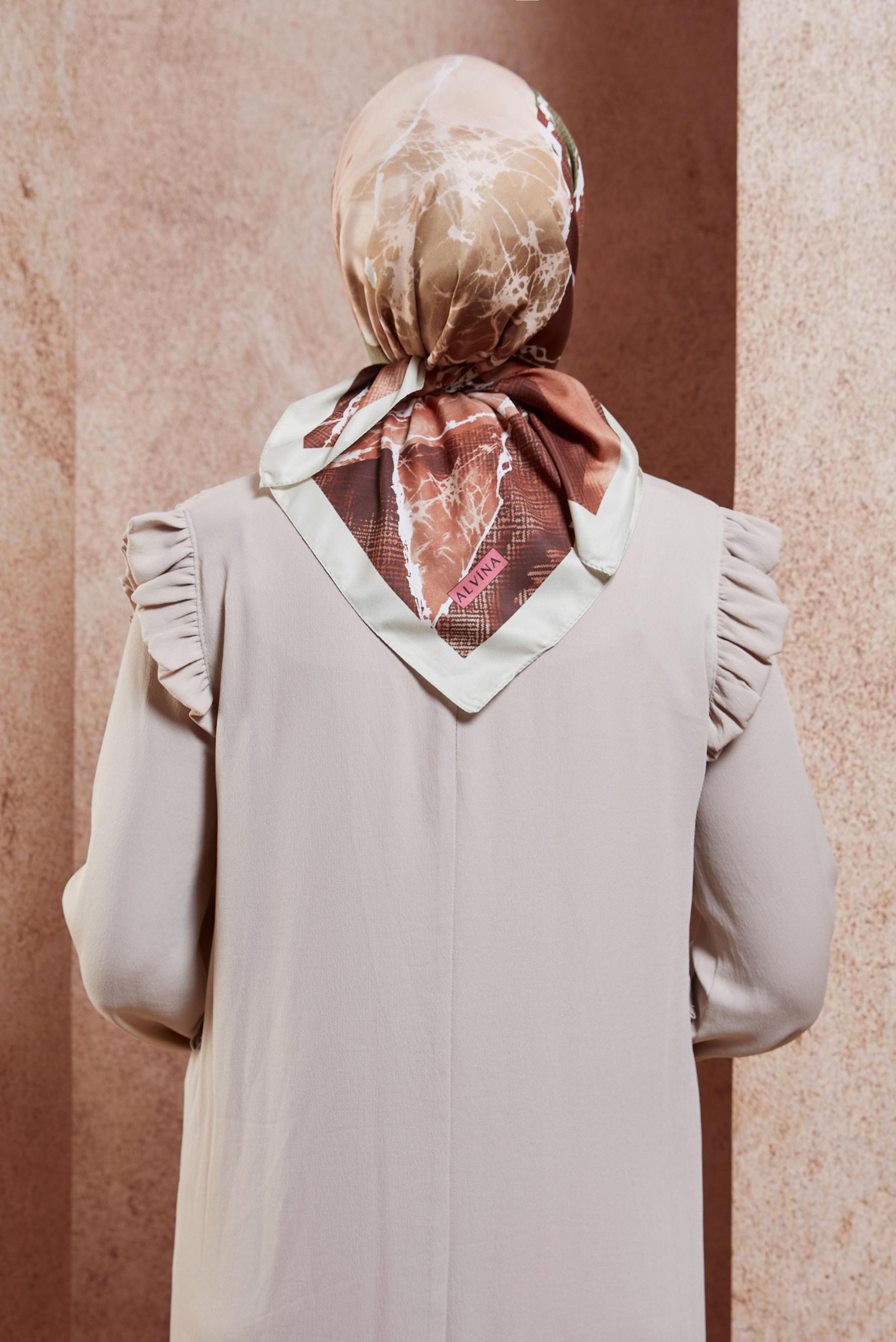 Tesettür giyim BEJ ALVİNA MERMER DESEN EŞARP 8426