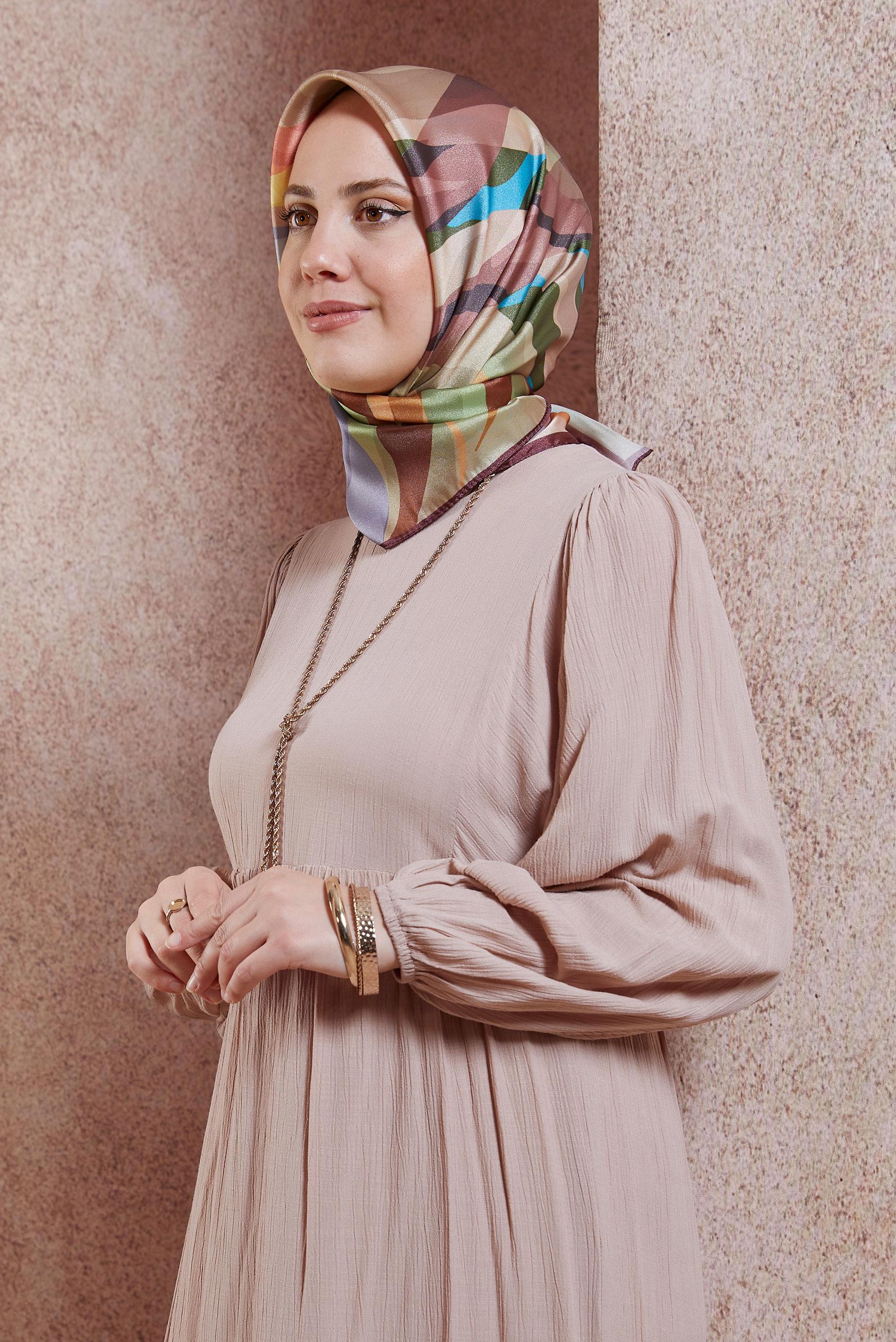 Tesettür giyim TURUNCU ALVİNA DESENLİ EŞARP 8429