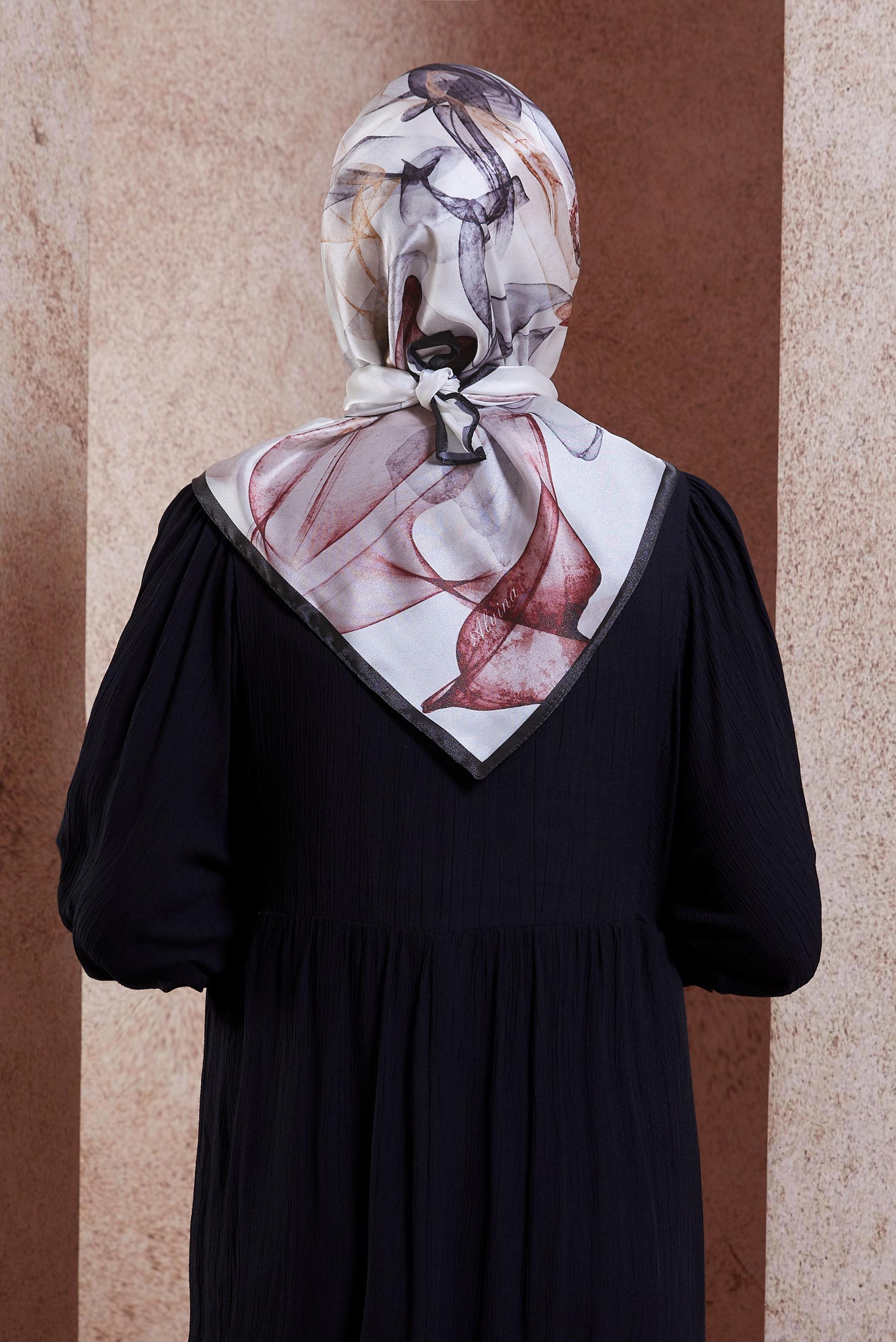 Tesettür giyim SİYAH ALVİNA DESENLİ EŞARP 8431