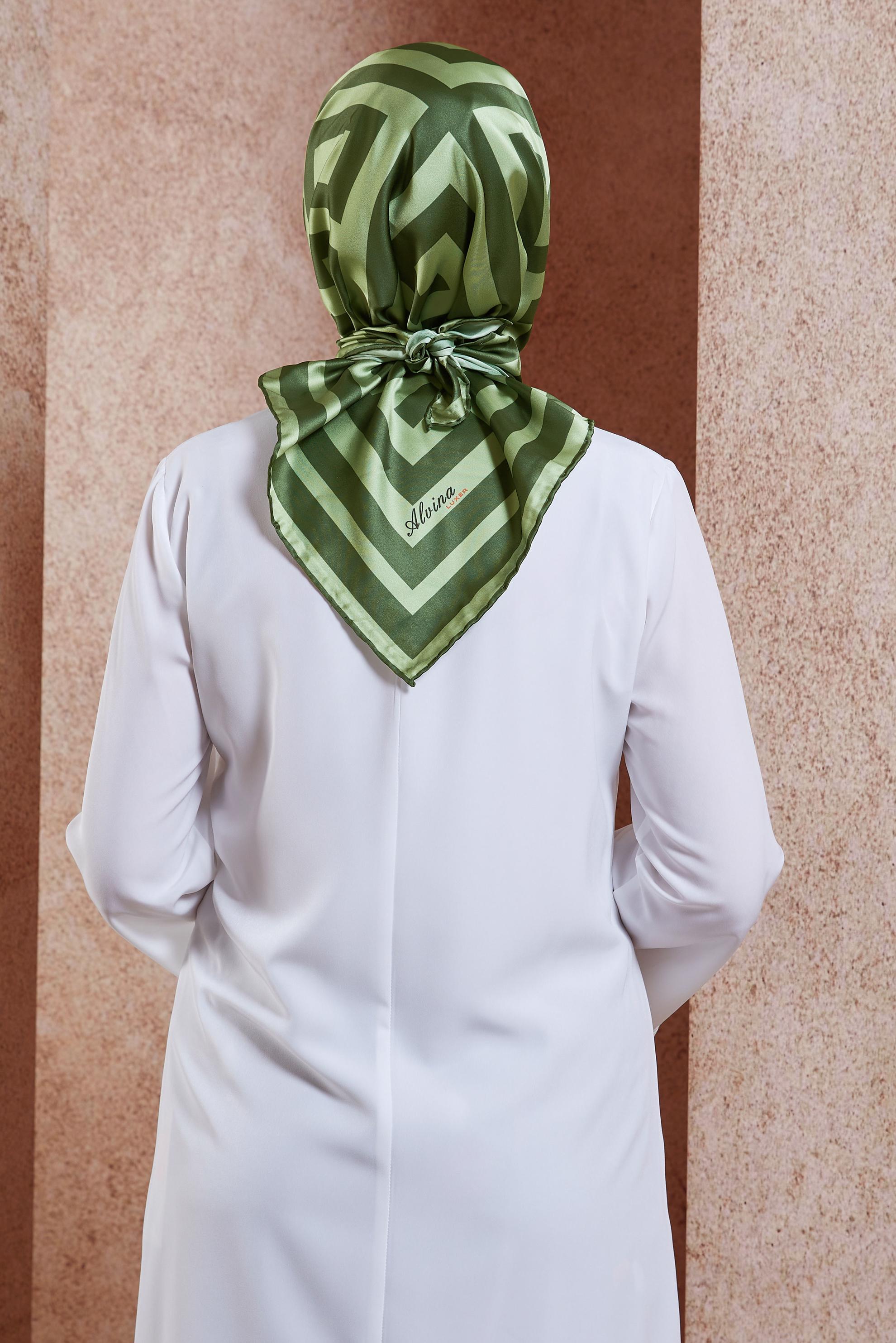 Tesettür giyim HAKİ ALVİNA DESENLİ EŞARP 8432