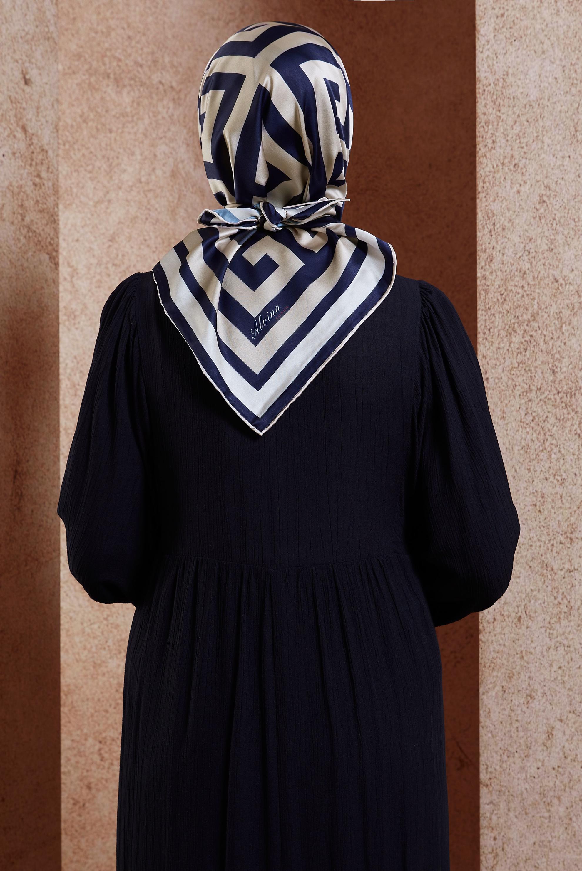 Tesettür giyim LACİVERT ALVİNA DESENLİ EŞARP 8432