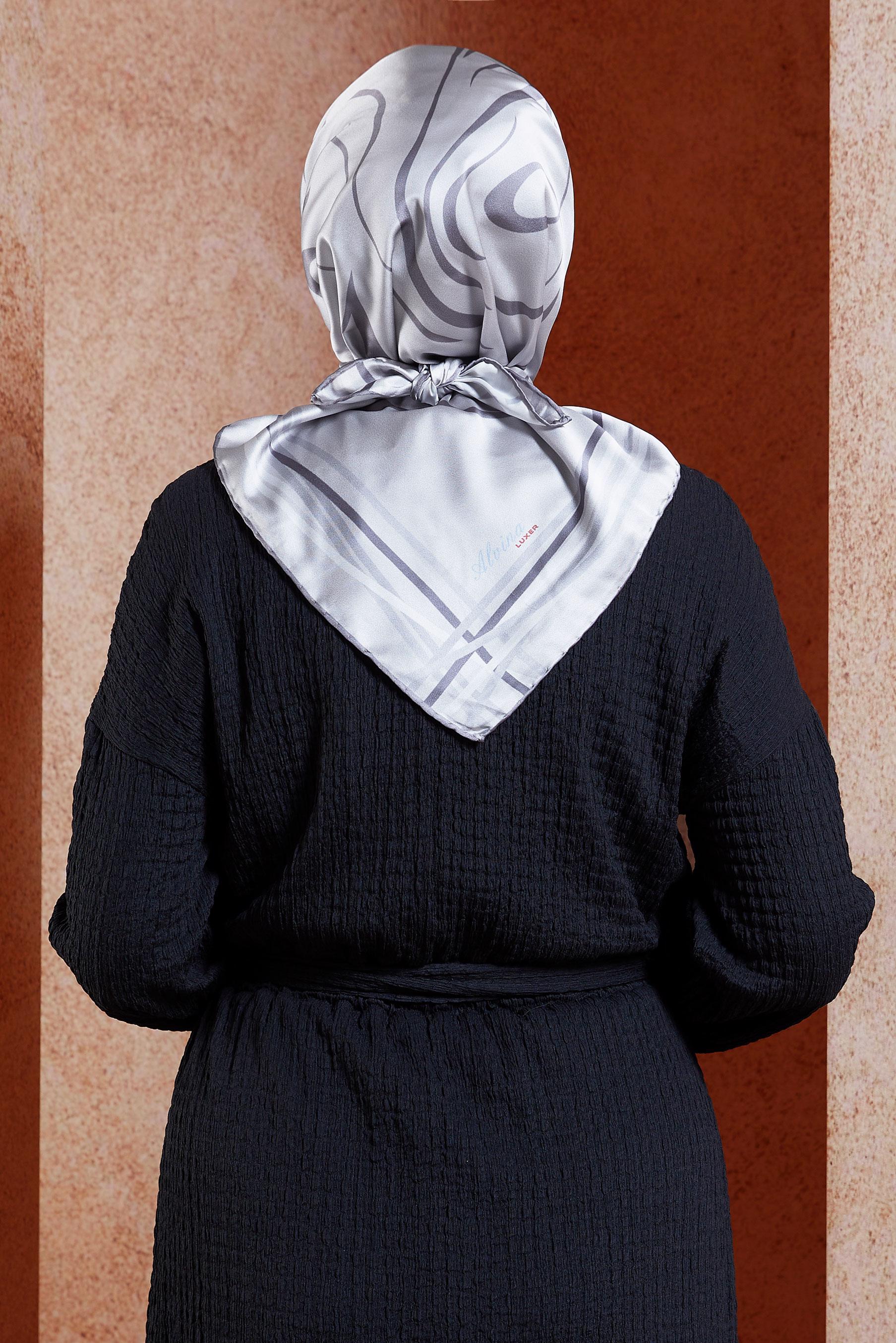 Tesettür giyim GÜMÜŞ ALVİNA DESENLİ EŞARP 8434