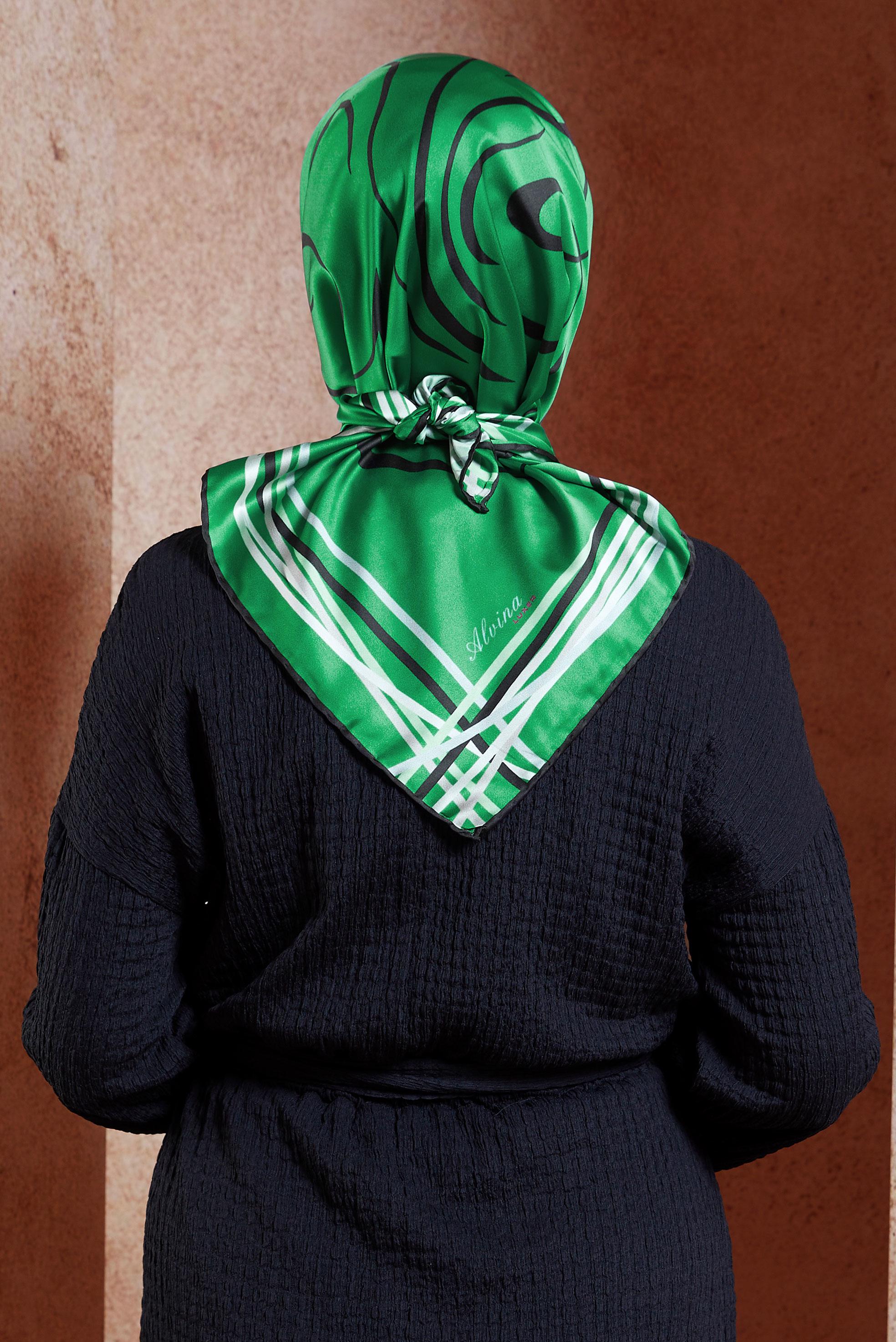 Tesettür giyim YEŞİL ALVİNA DESENLİ EŞARP 8434