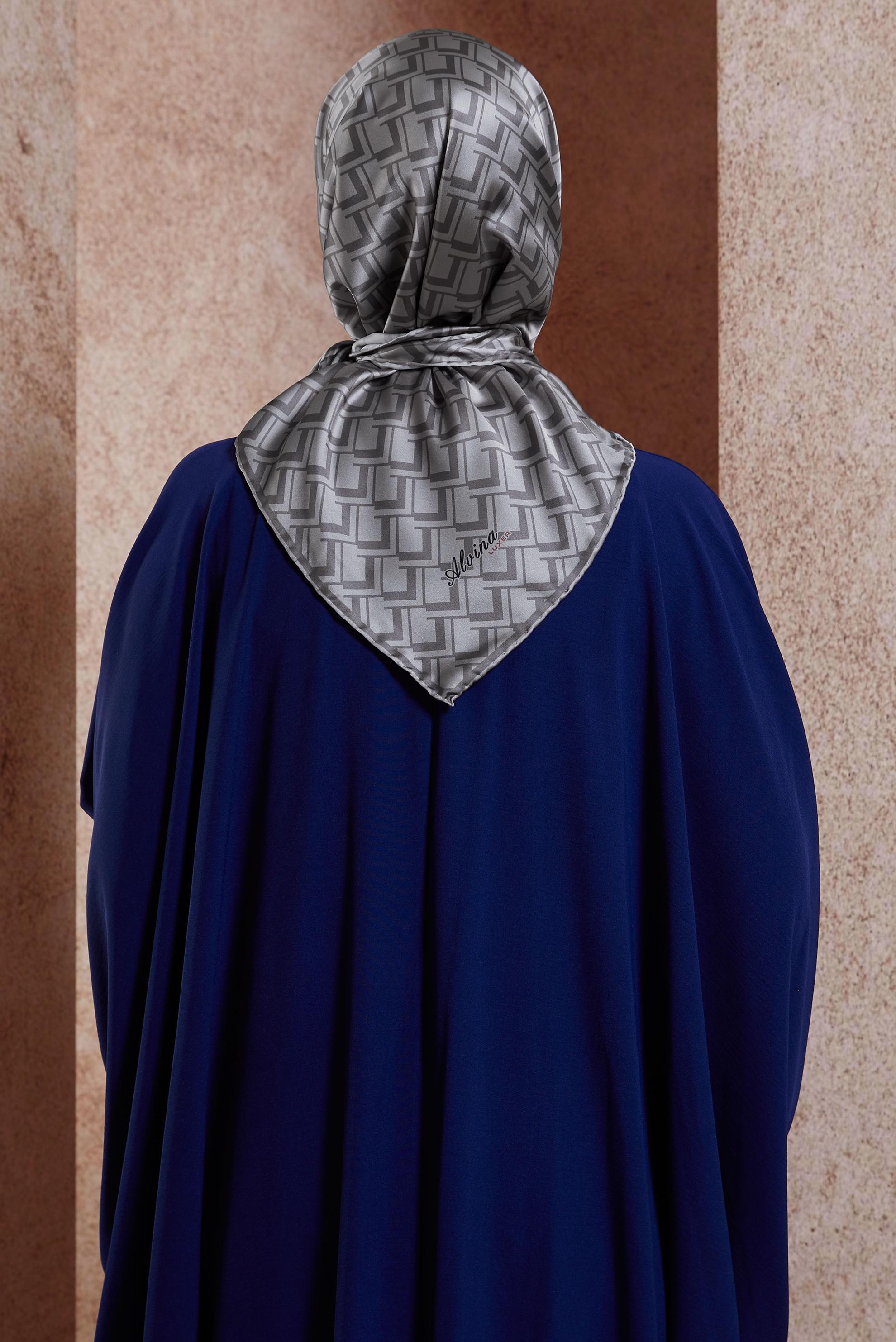 Tesettür giyim GRİ ALVİNA DESENLİ EŞARP 8435