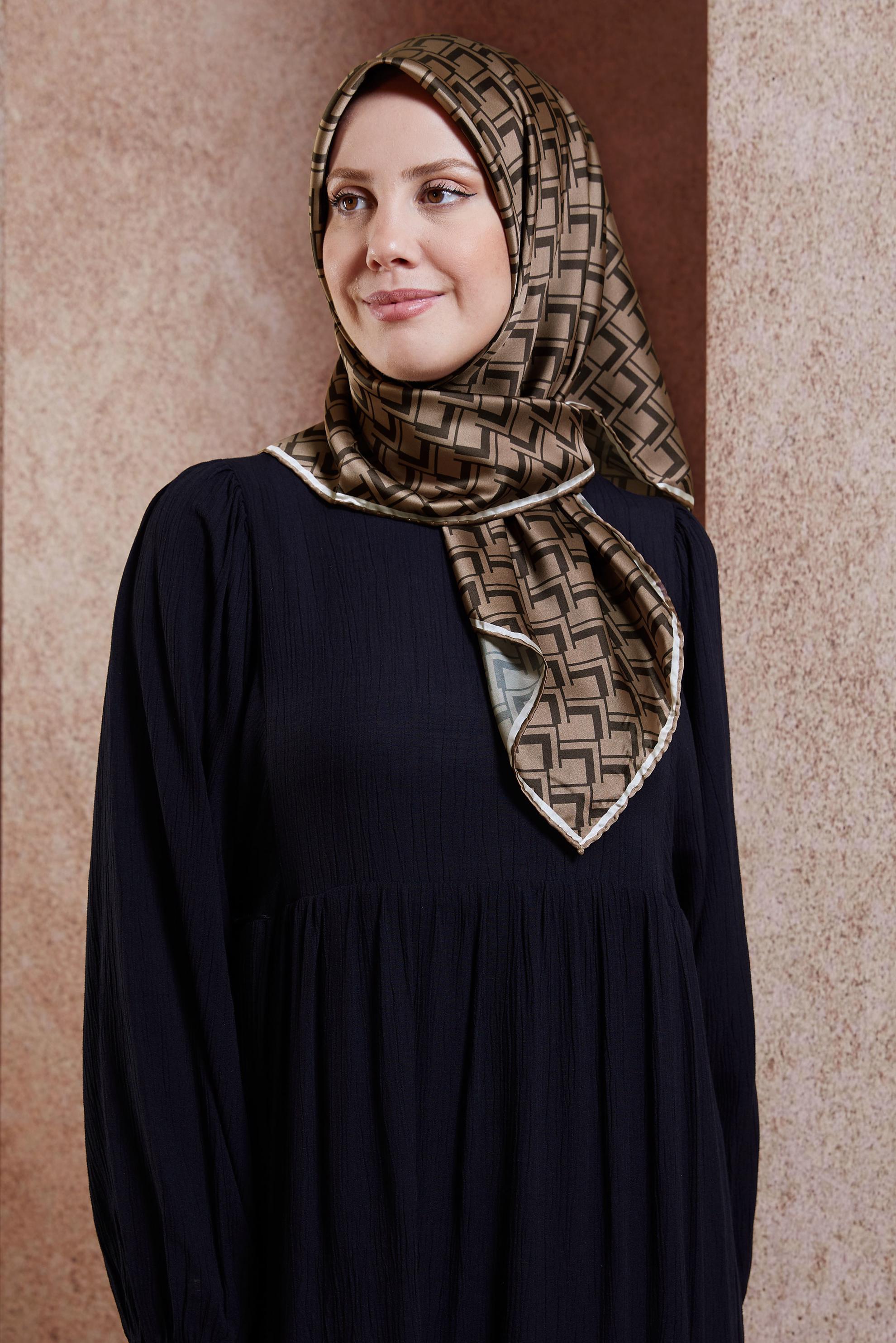 Tesettür giyim KAHVE ALVİNA DESENLİ EŞARP 8435