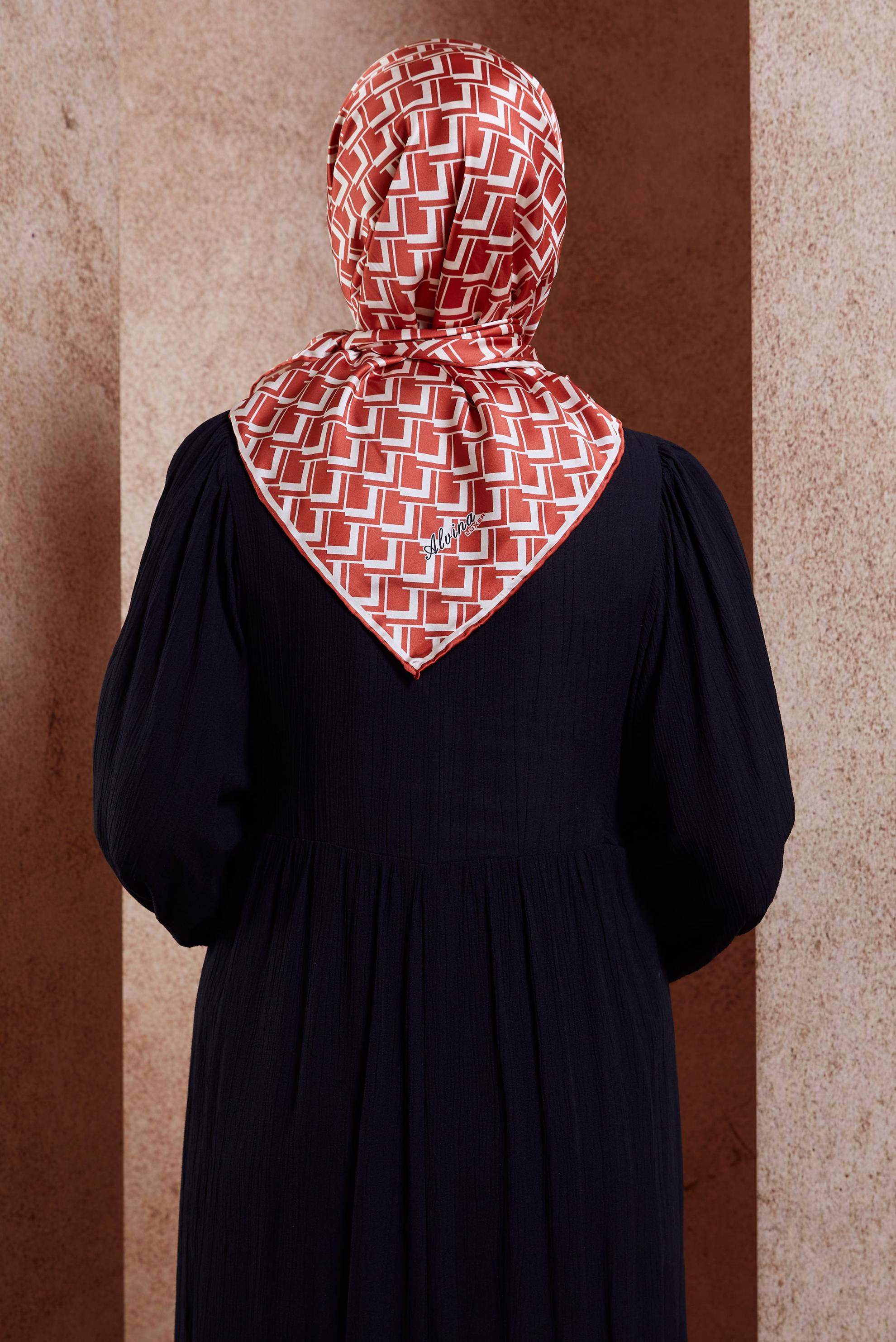 Tesettür giyim TABA ALVİNA DESENLİ EŞARP 8435