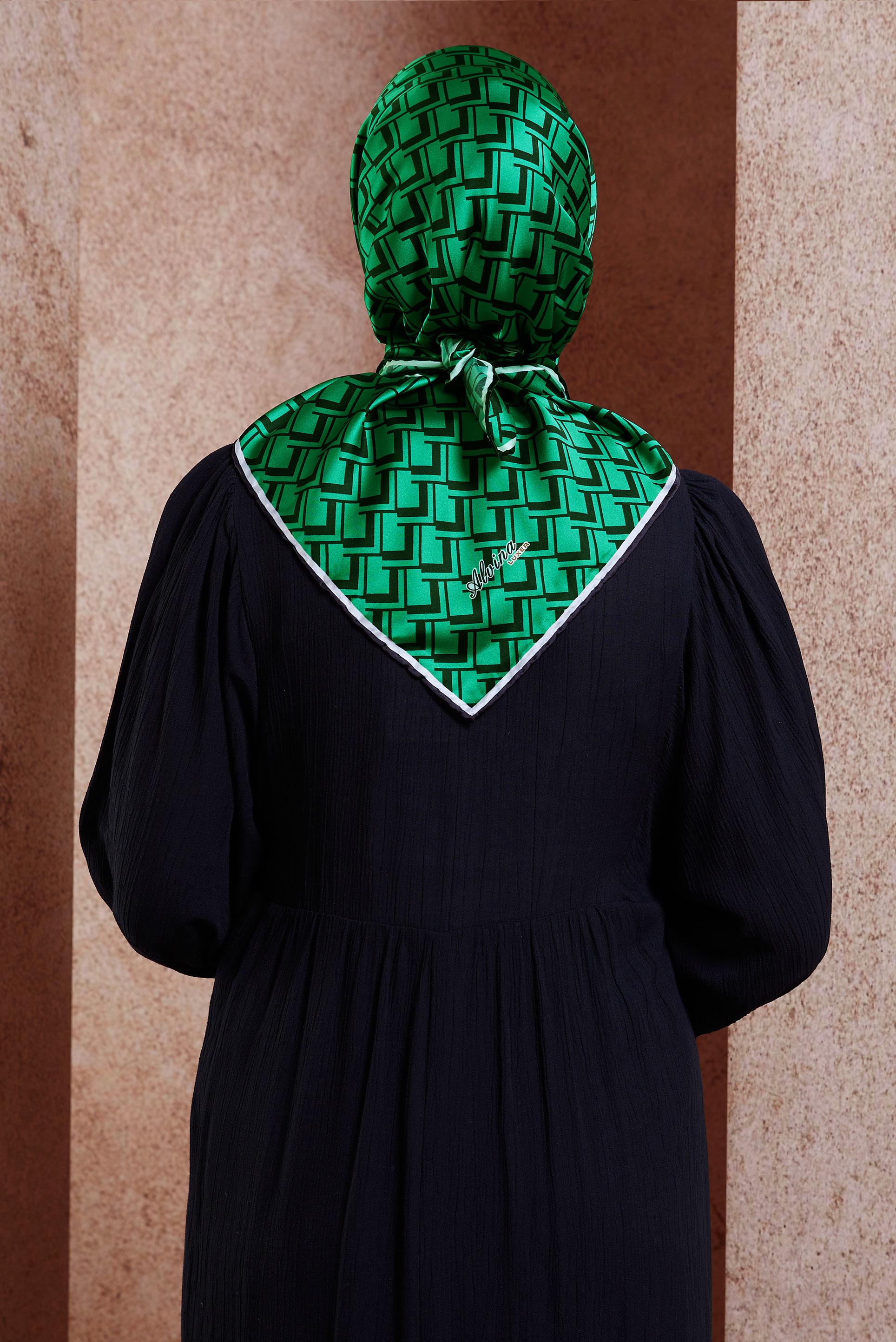 Tesettür giyim YEŞİL ALVİNA DESENLİ EŞARP 8435