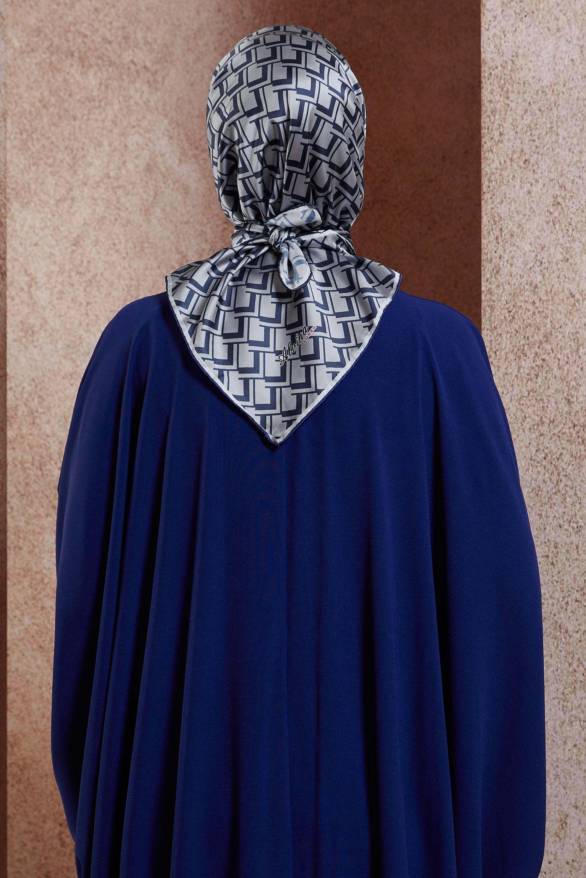 Tesettür giyim LACİVERT ALVİNA DESENLİ EŞARP 8435