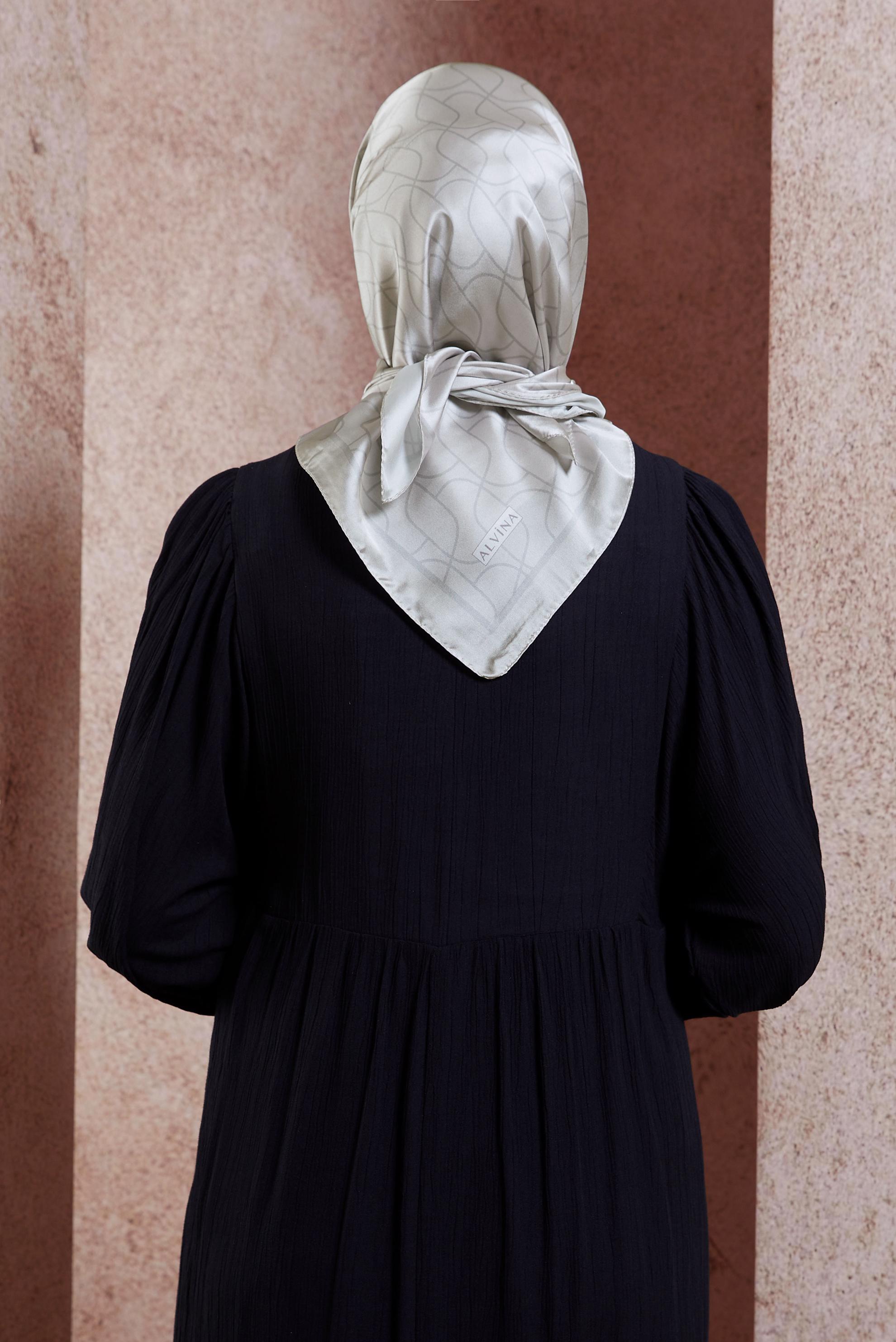 Tesettür giyim GÜMÜŞ ALVİNA EŞARP 8437