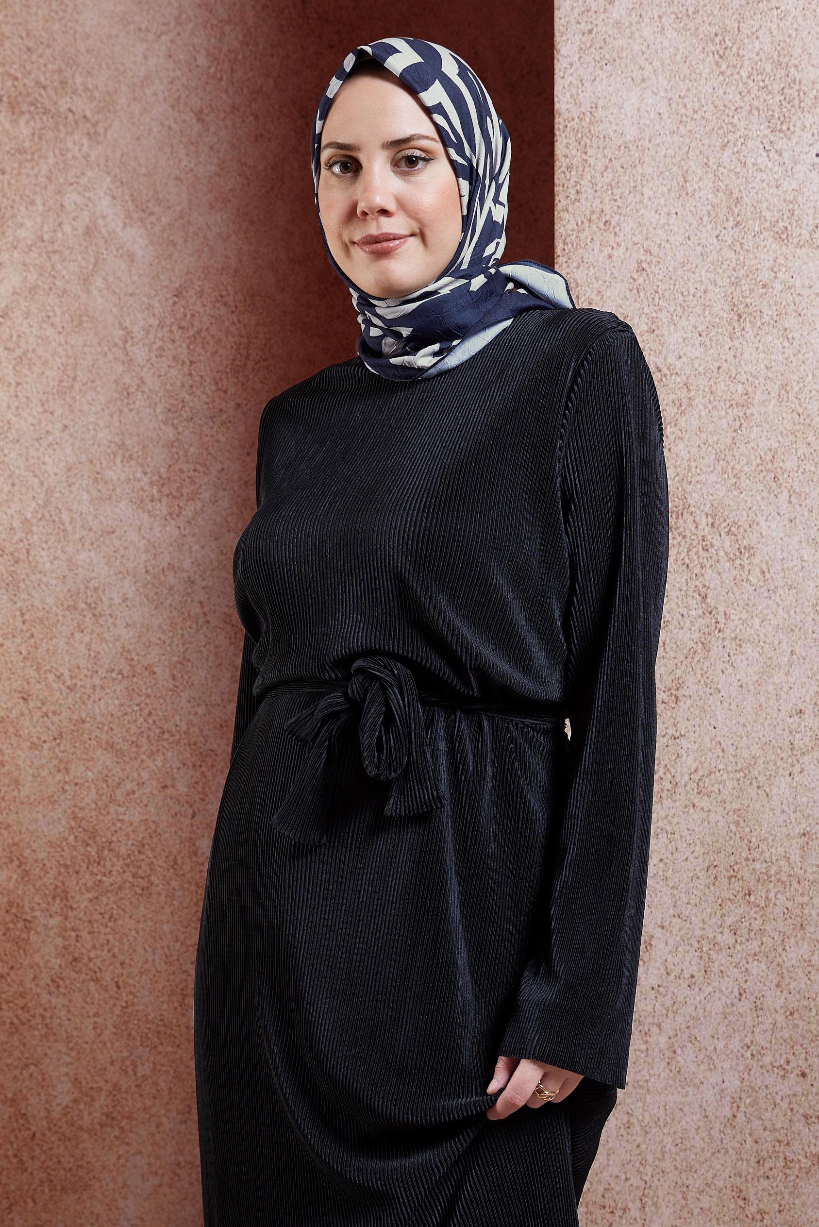 Tesettür giyim LACİVERT ALVİNA DESENLİ EŞARP 8439