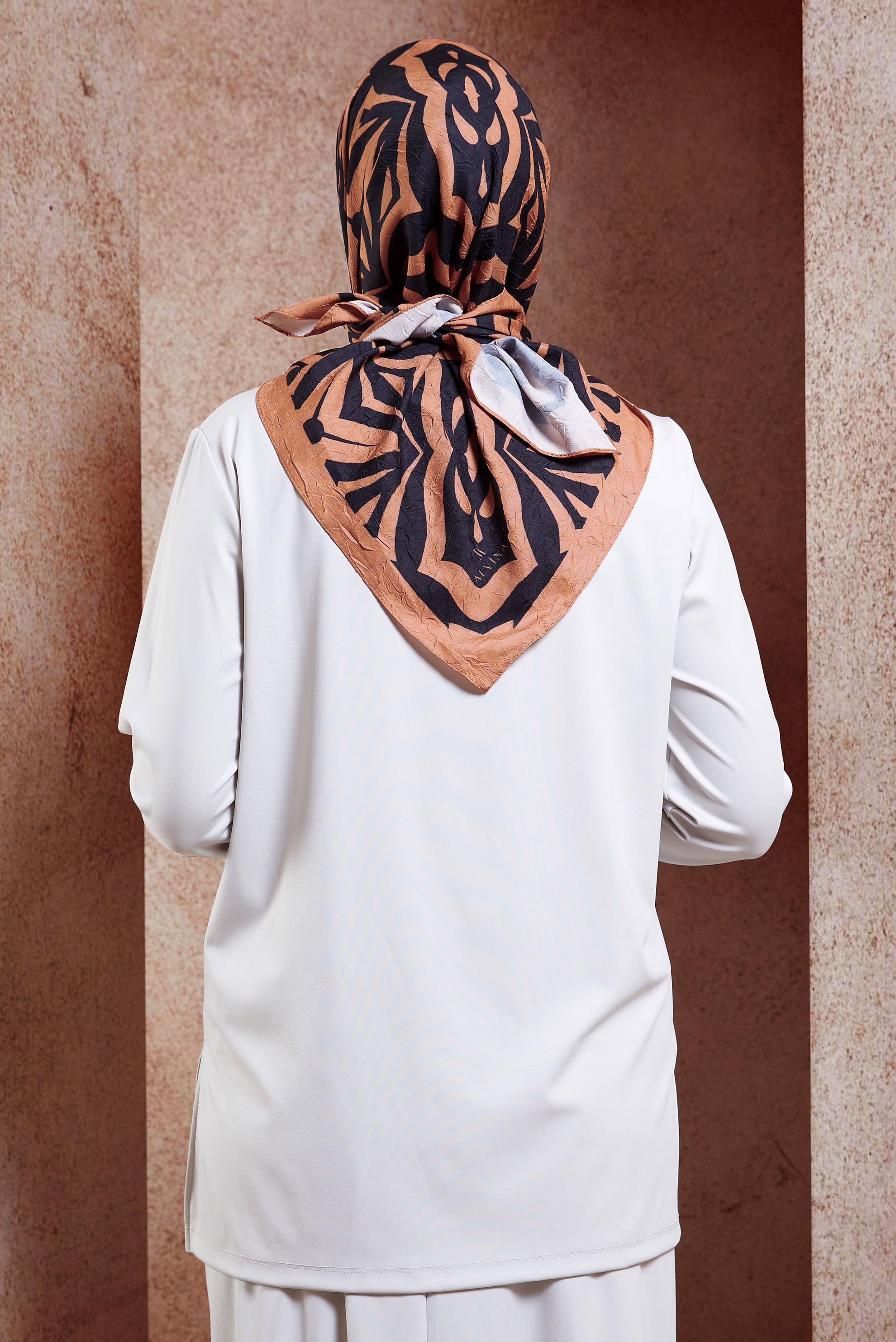 Tesettür giyim TABA ALVİNA DESENLİ EŞARP 8439