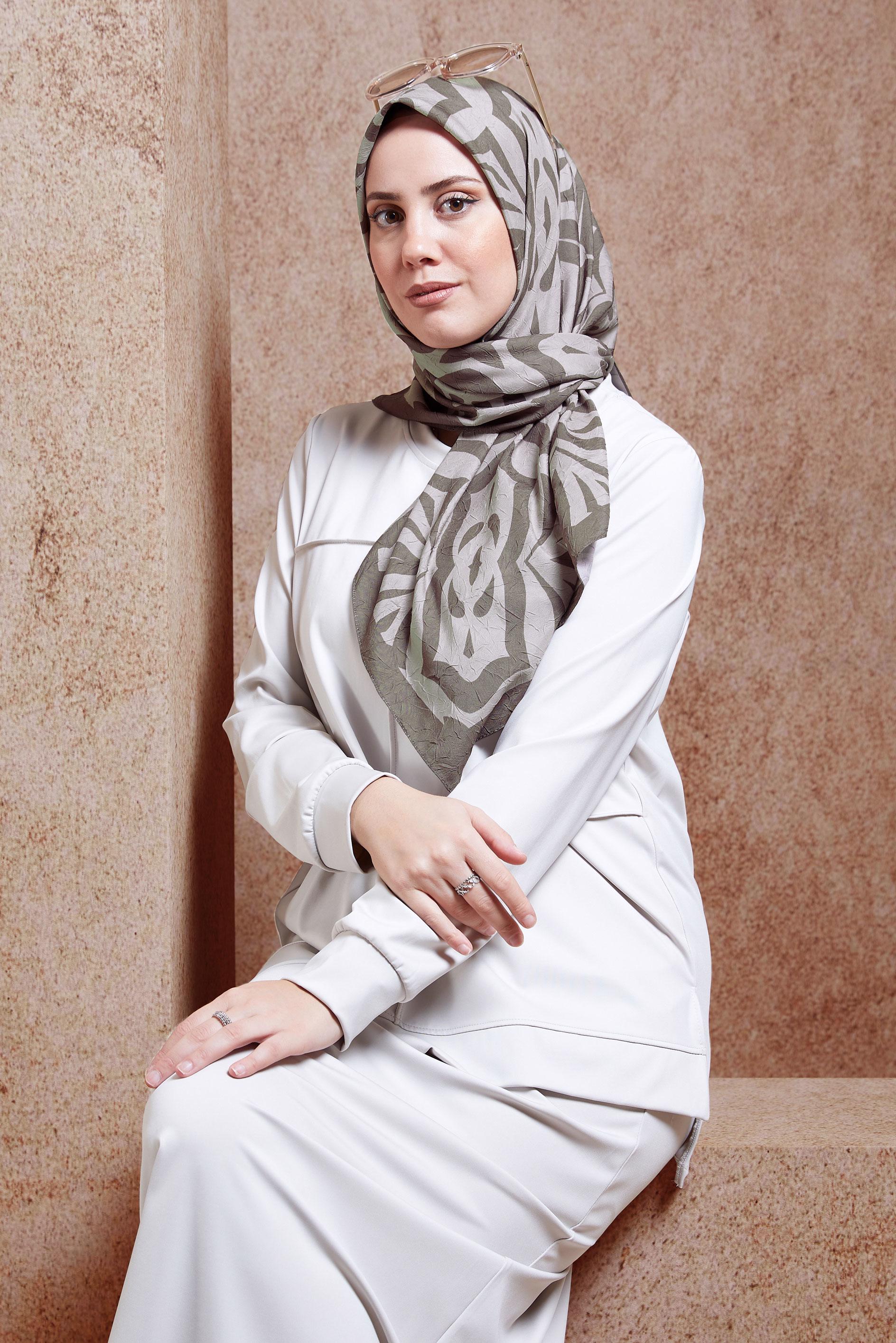 Tesettür giyim VİZON ALVİNA DESENLİ EŞARP 8439