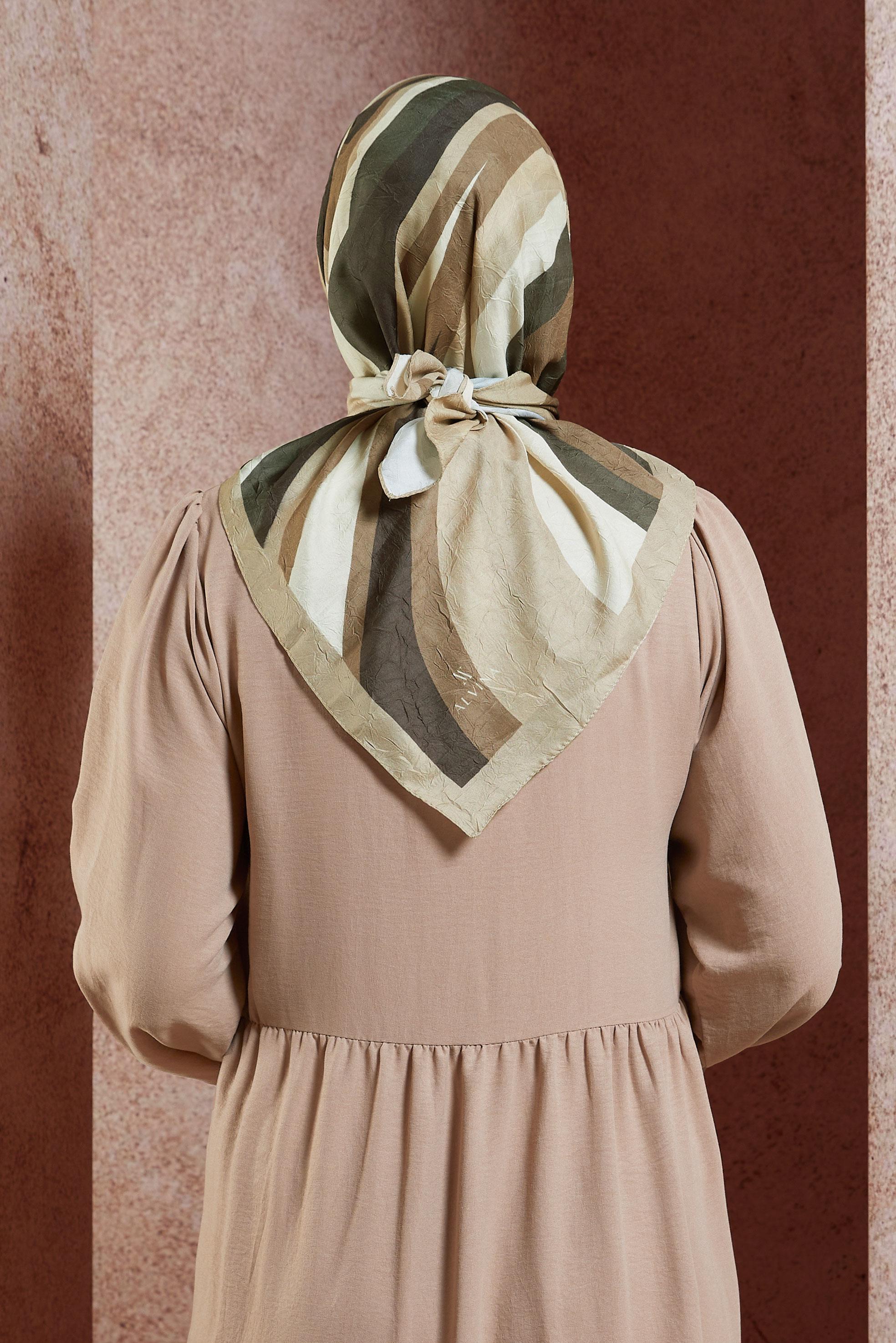 Tesettür giyim ALTIN ALVİNA GEOMETRİK DESEN EŞARP 8440 