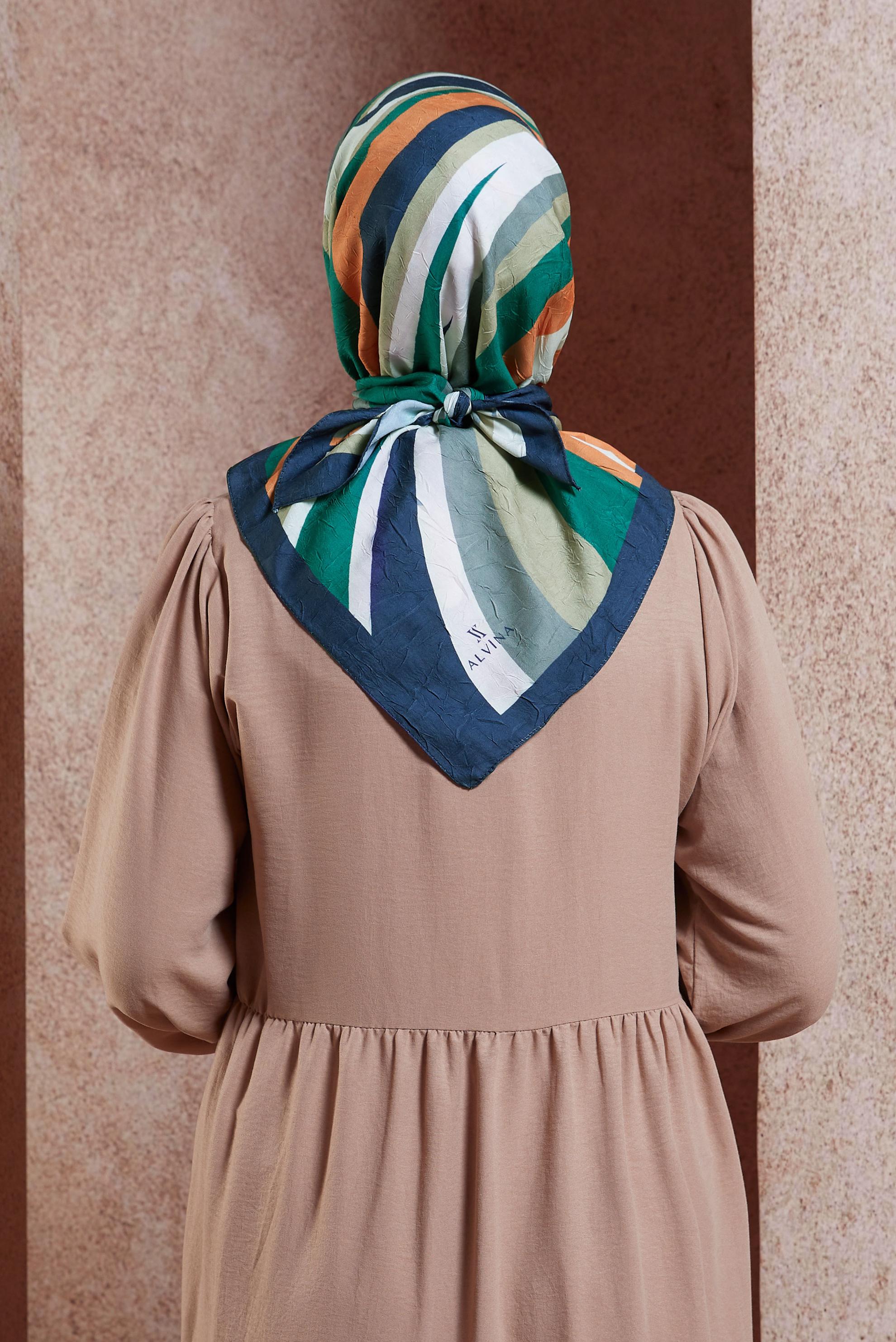 Tesettür giyim LACİVERT ALVİNA GEOMETRİK DESEN EŞARP 8440 