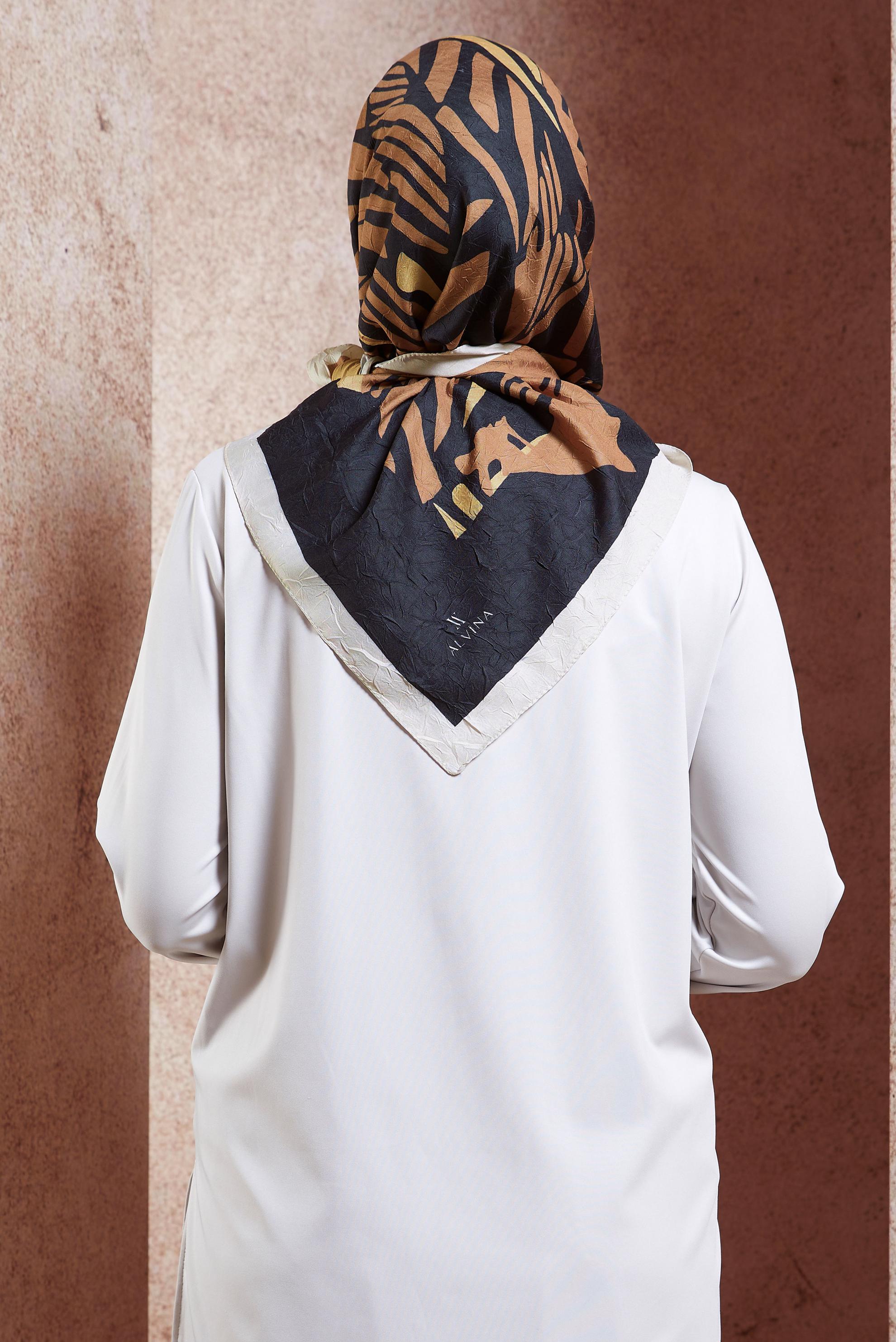 Tesettür giyim KAHVE ALVİNA DESENLİ EŞARP 8441