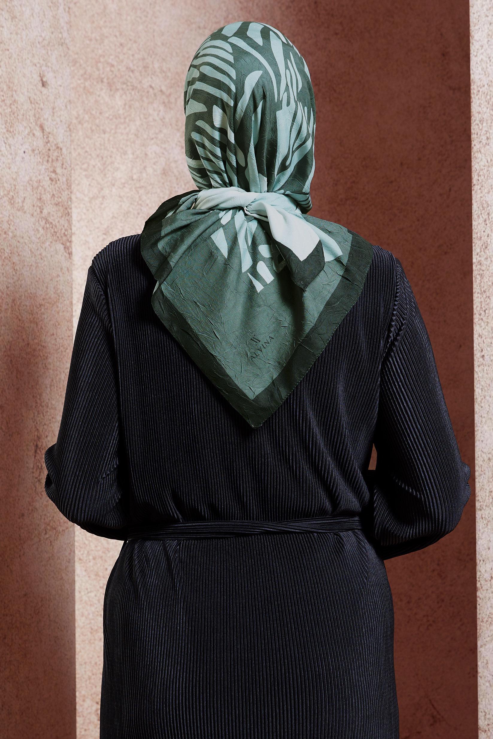 Tesettür giyim GRİ ALVİNA DESENLİ EŞARP 8441